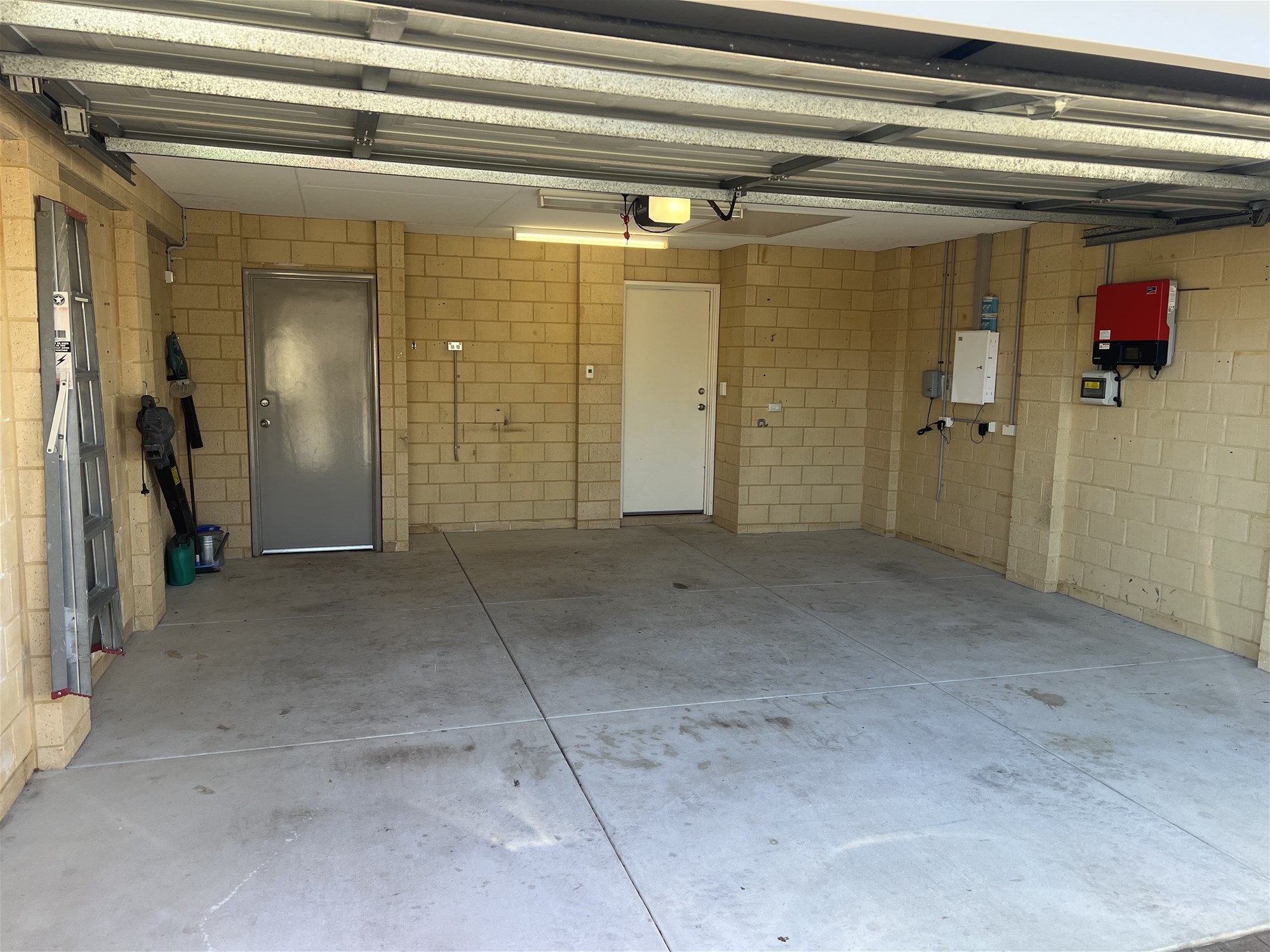Spacious 3-Bedroom Home Opposite Park 5