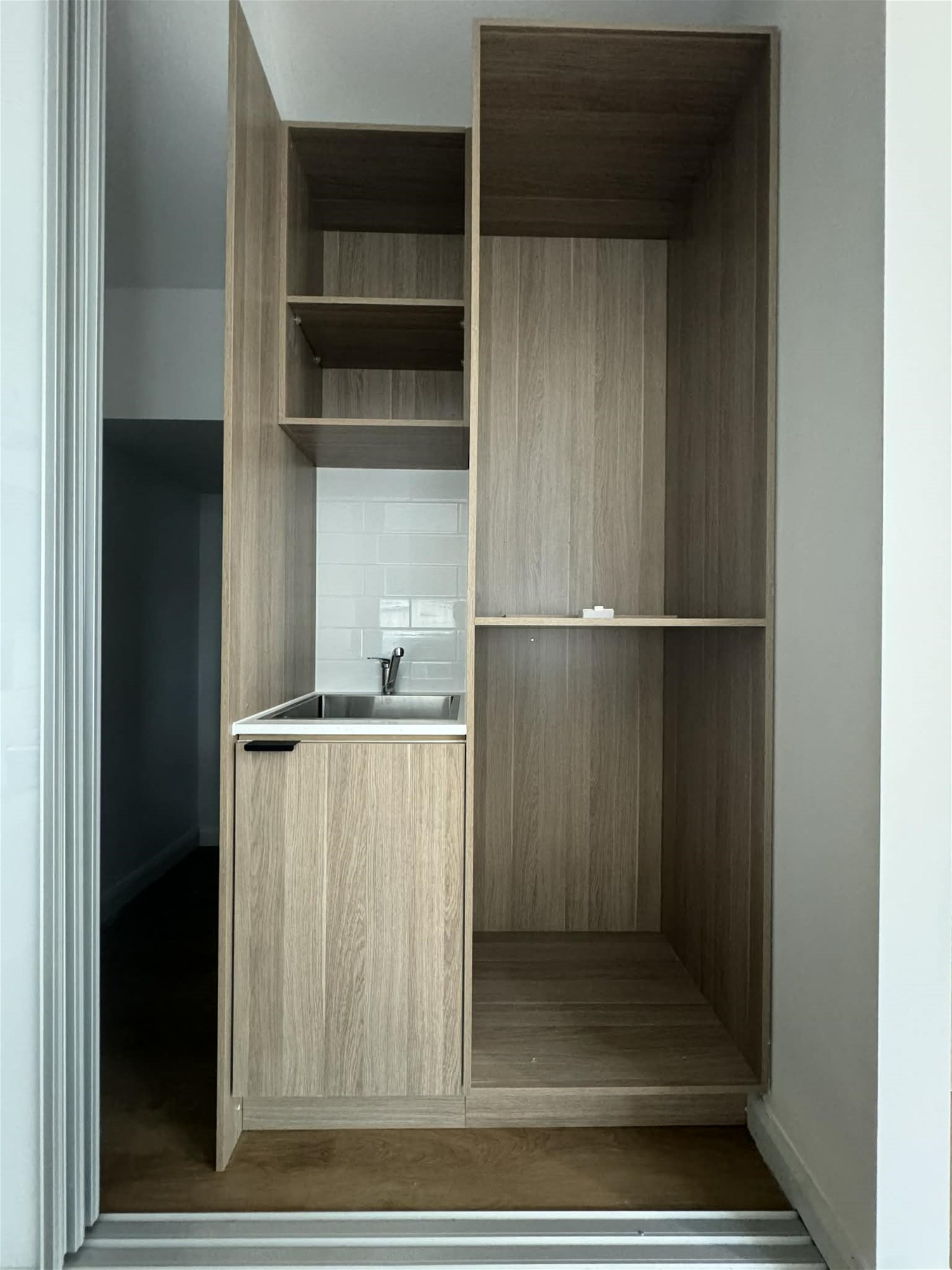 Modern, Spacious & Brand New. 4