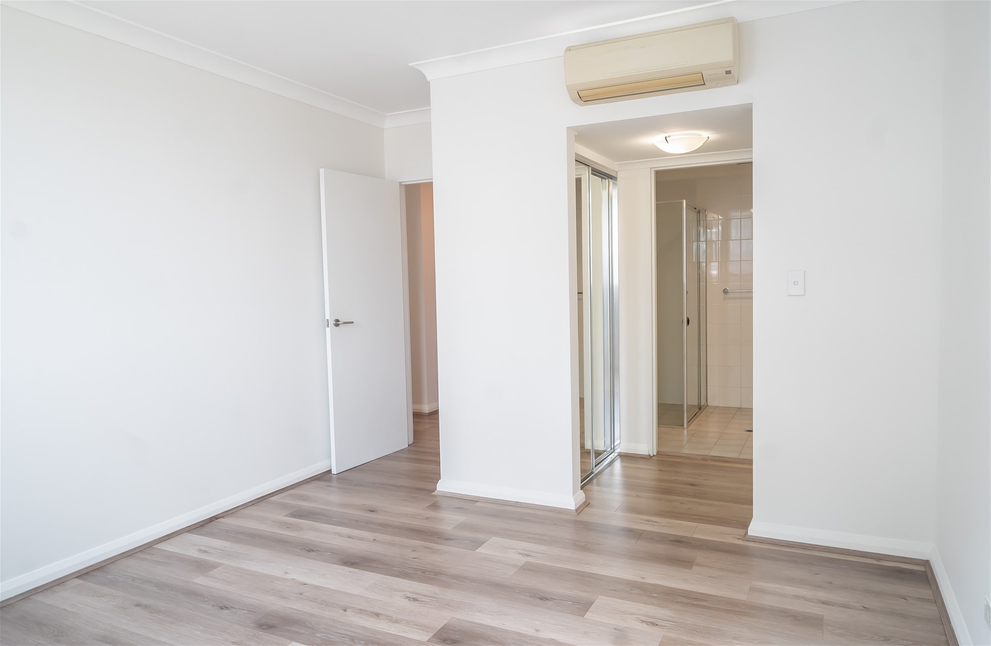 Modern North-Facing 3-Bedroom Apartment with 4