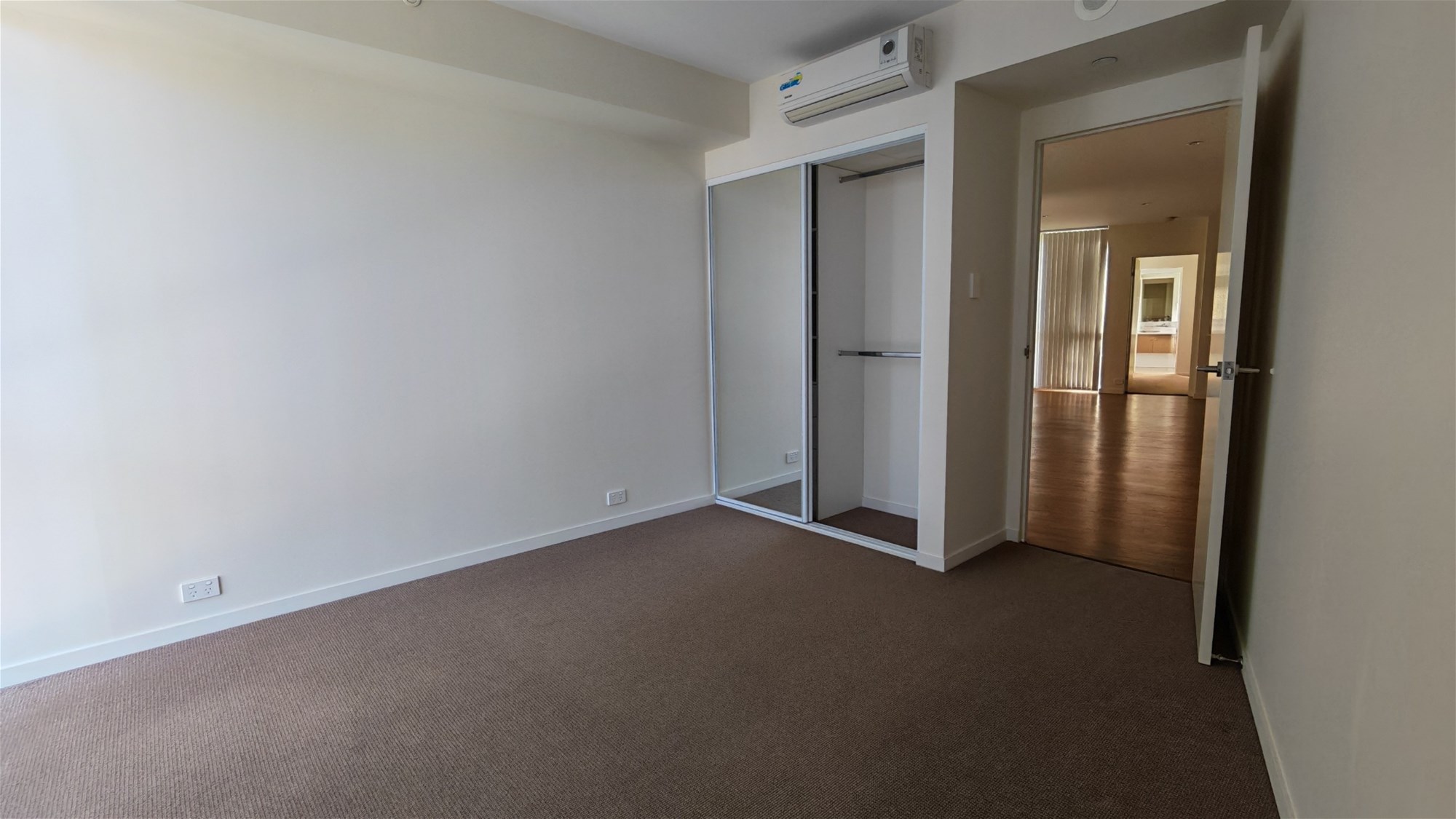 “Prime Location Apartment for Rent 15