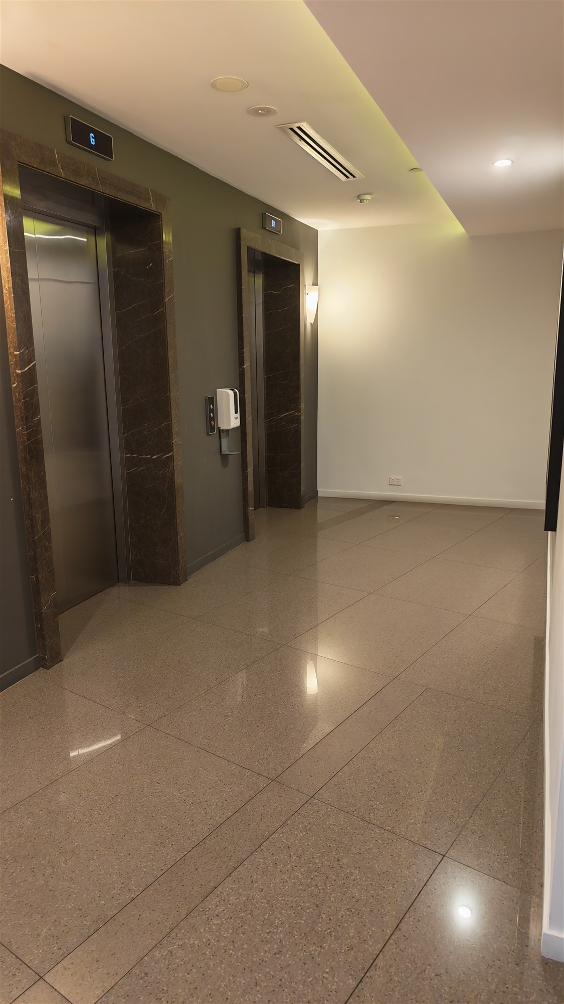 “Prime Location Apartment for Rent 32