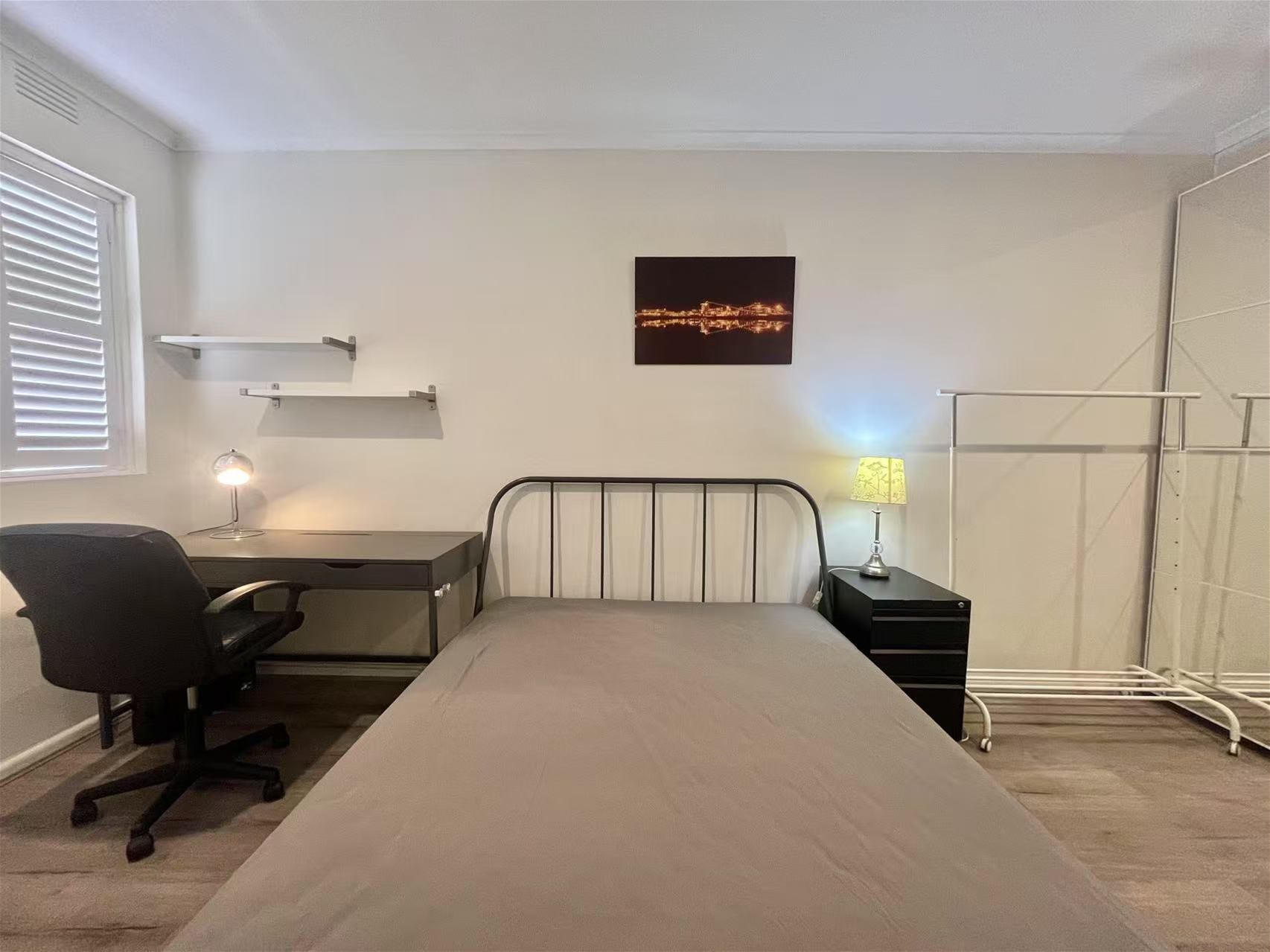 Fully Furnished 2 Bedroom Apartment 5