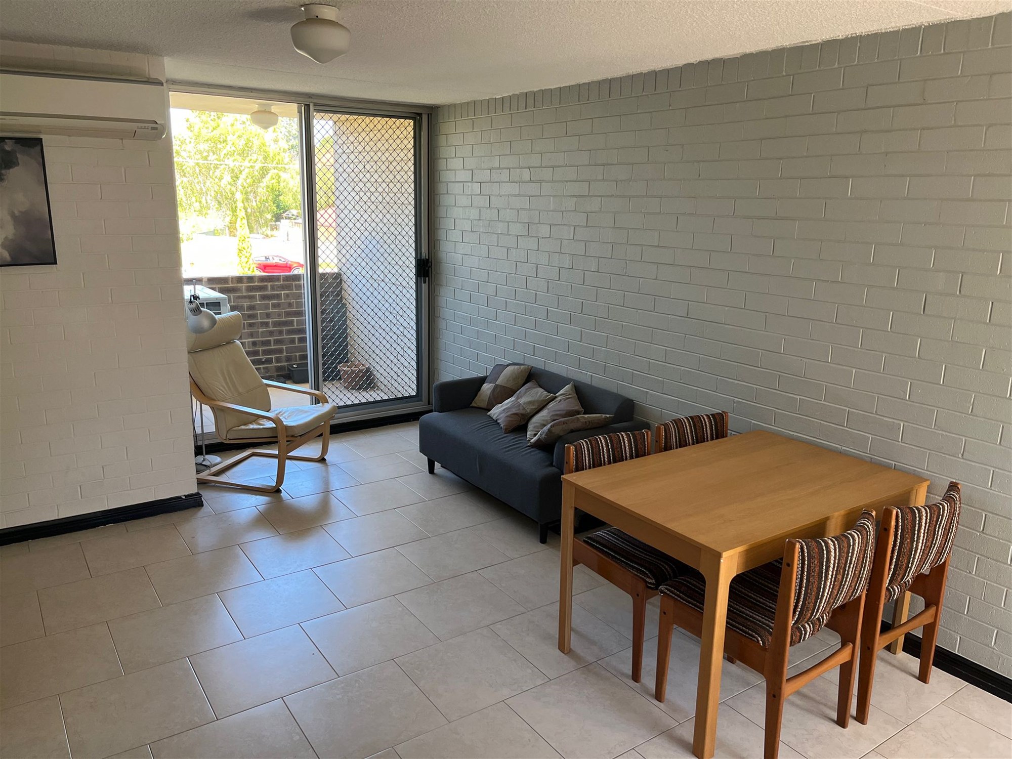 Modern Apartment for Rent in 4