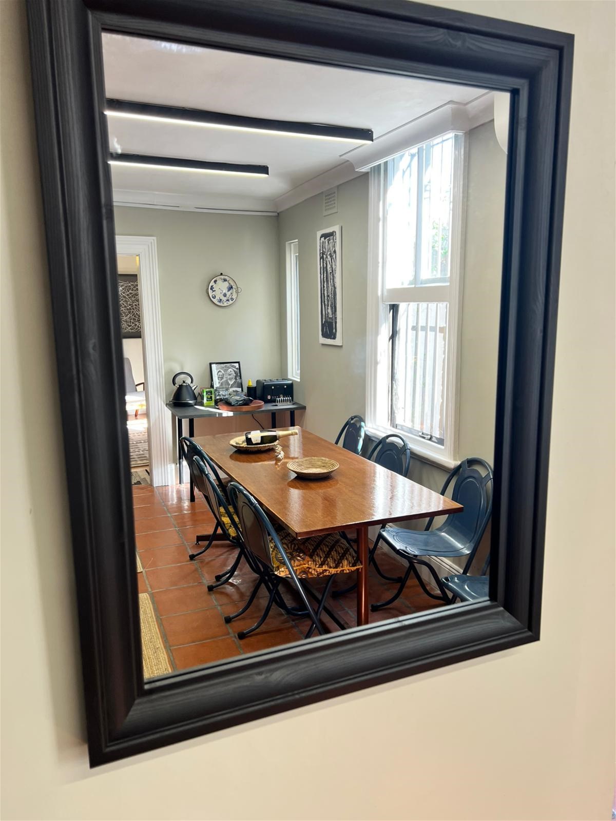 Sylish, Newly Renovated, Fully Furnished, 11