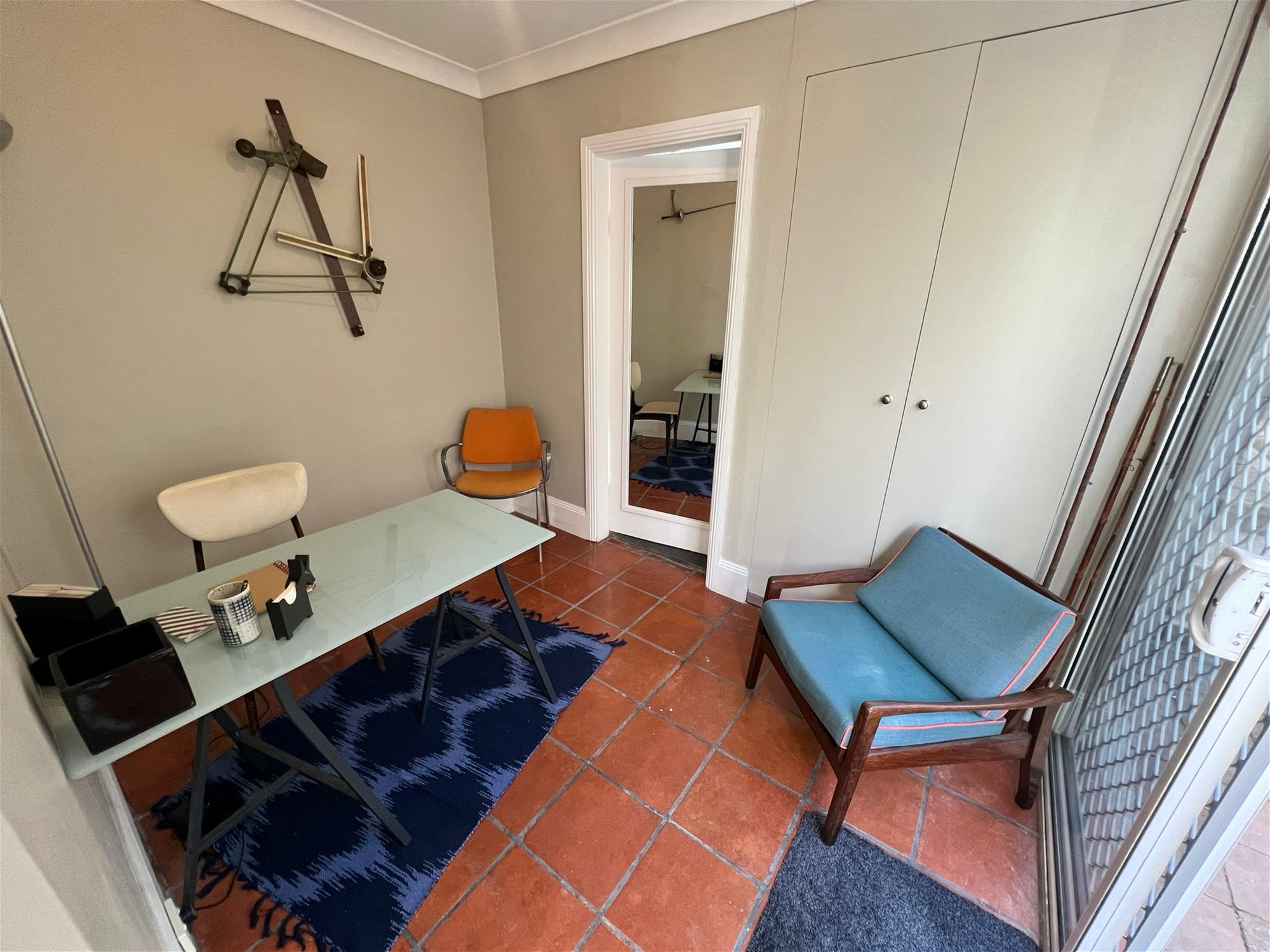 Sylish, Newly Renovated, Fully Furnished, 18