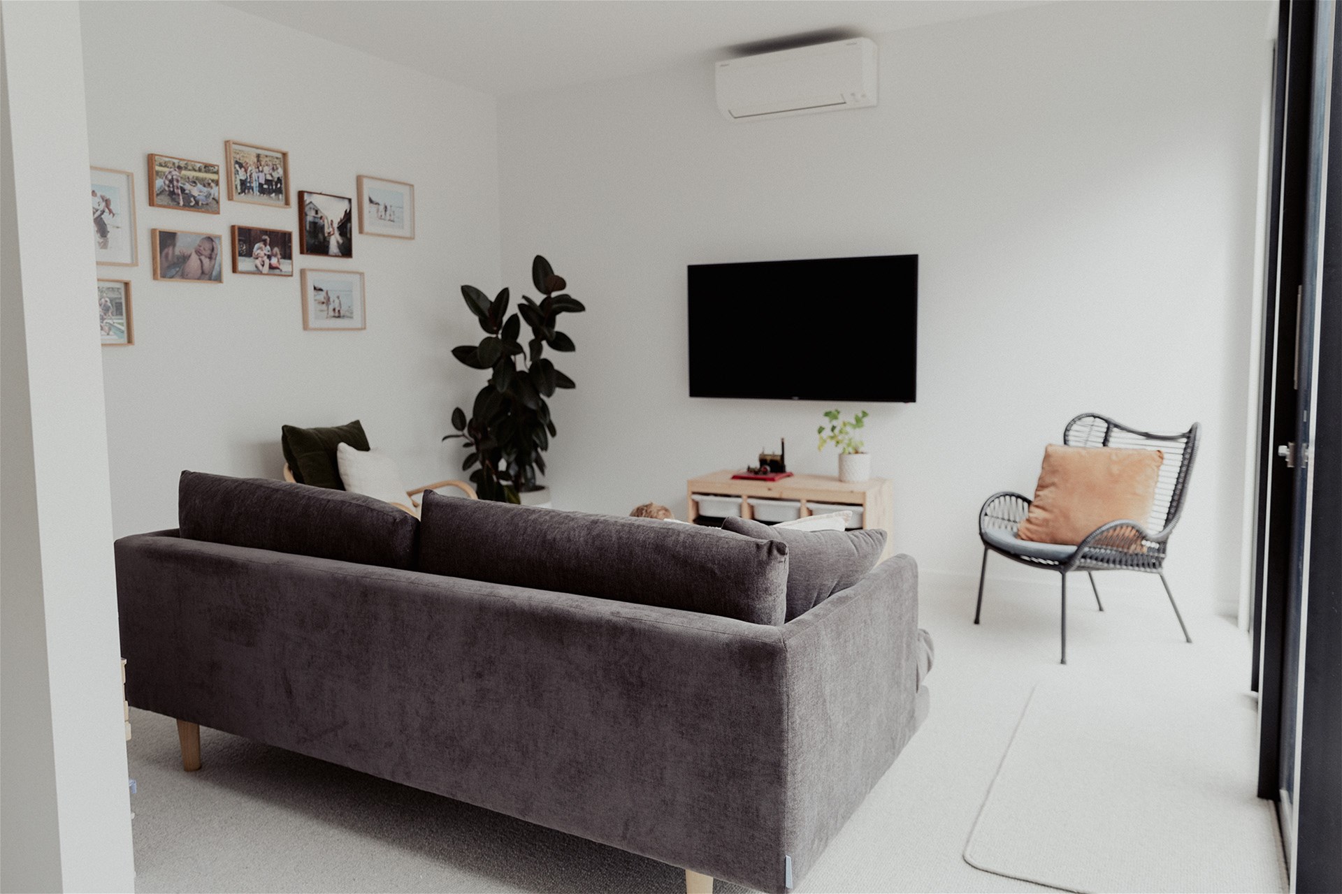 “Charming Ceres Home for Rent: 9