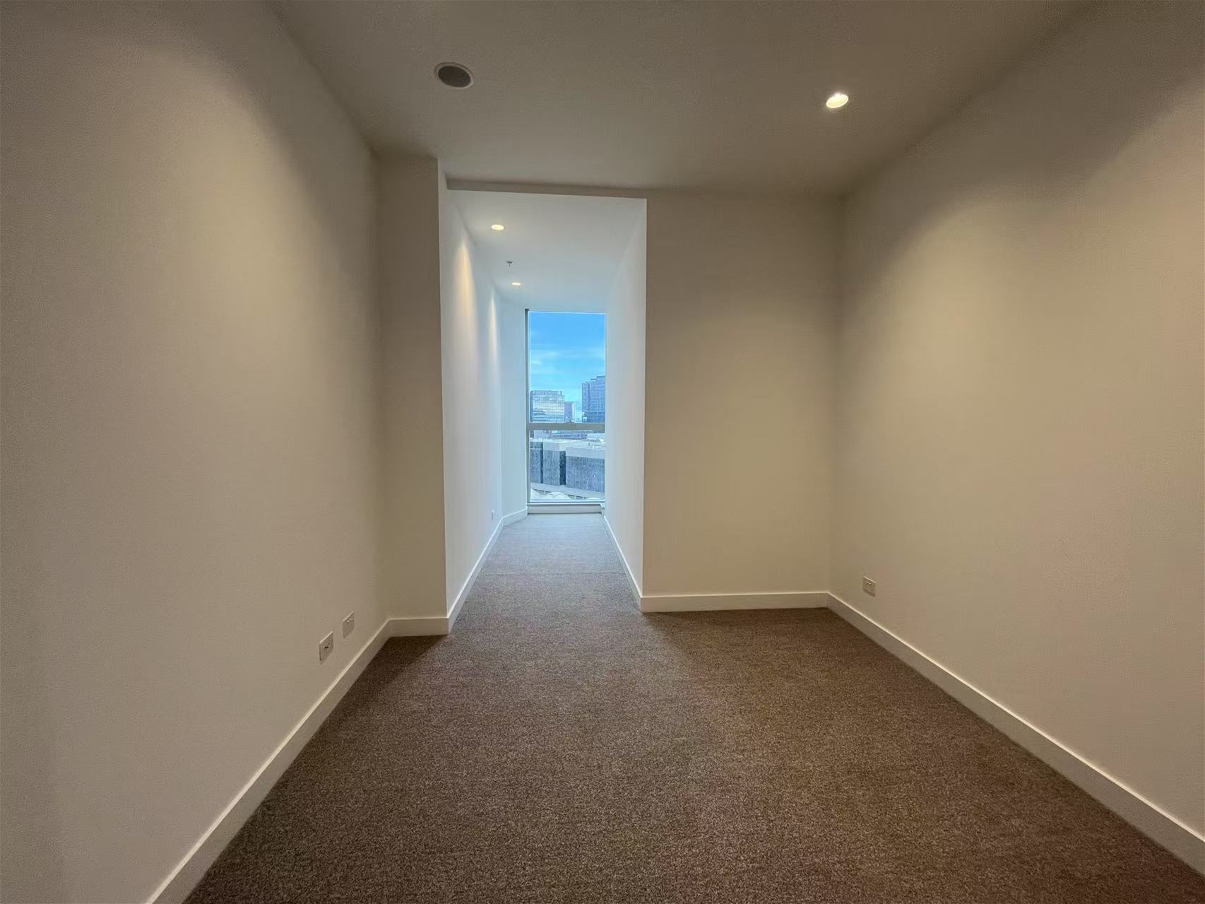 Spacious 2 Bedroom 2 Bathroom 4