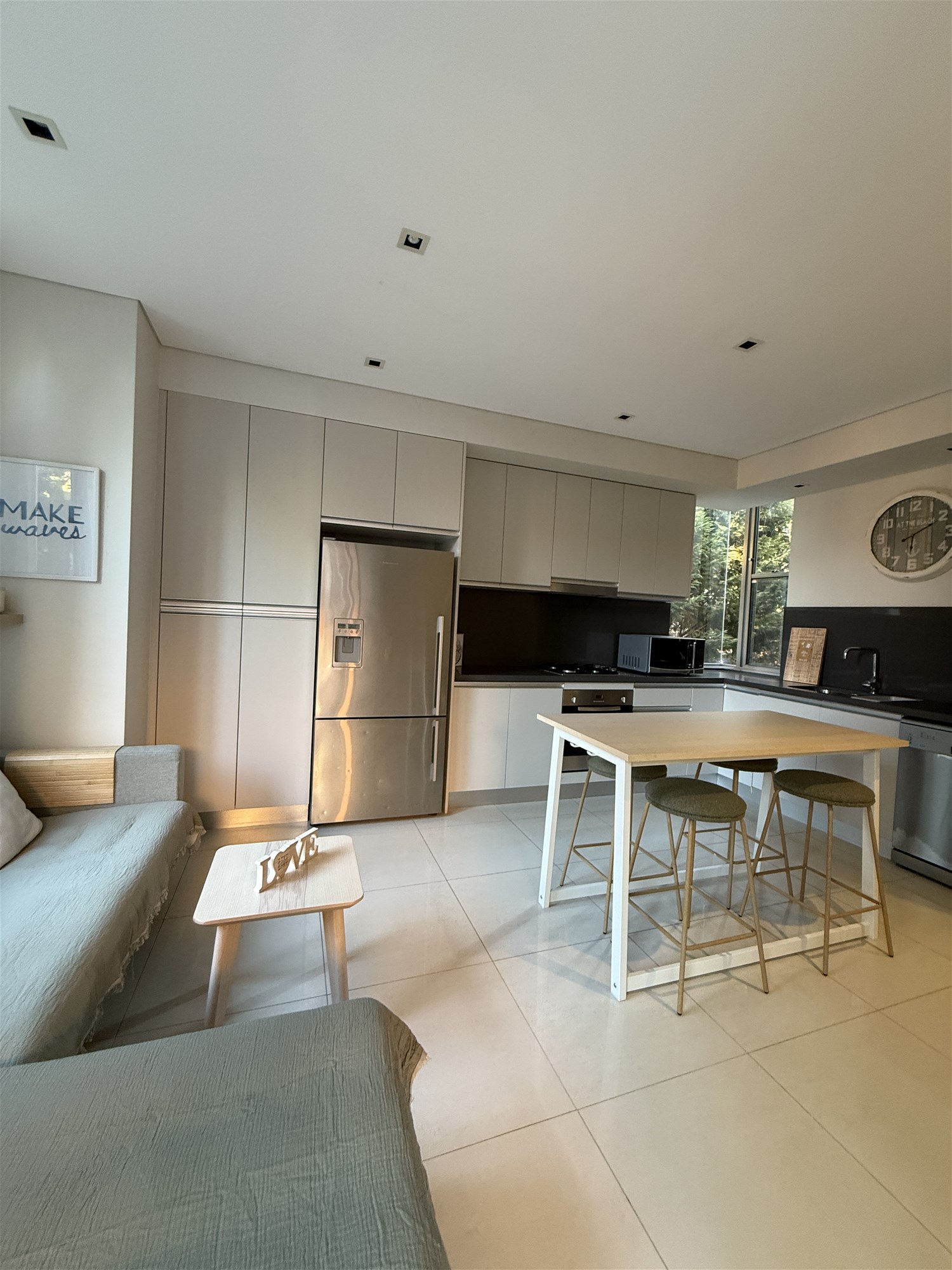 Furnished 3 Bedroom Apartment 200m 2
