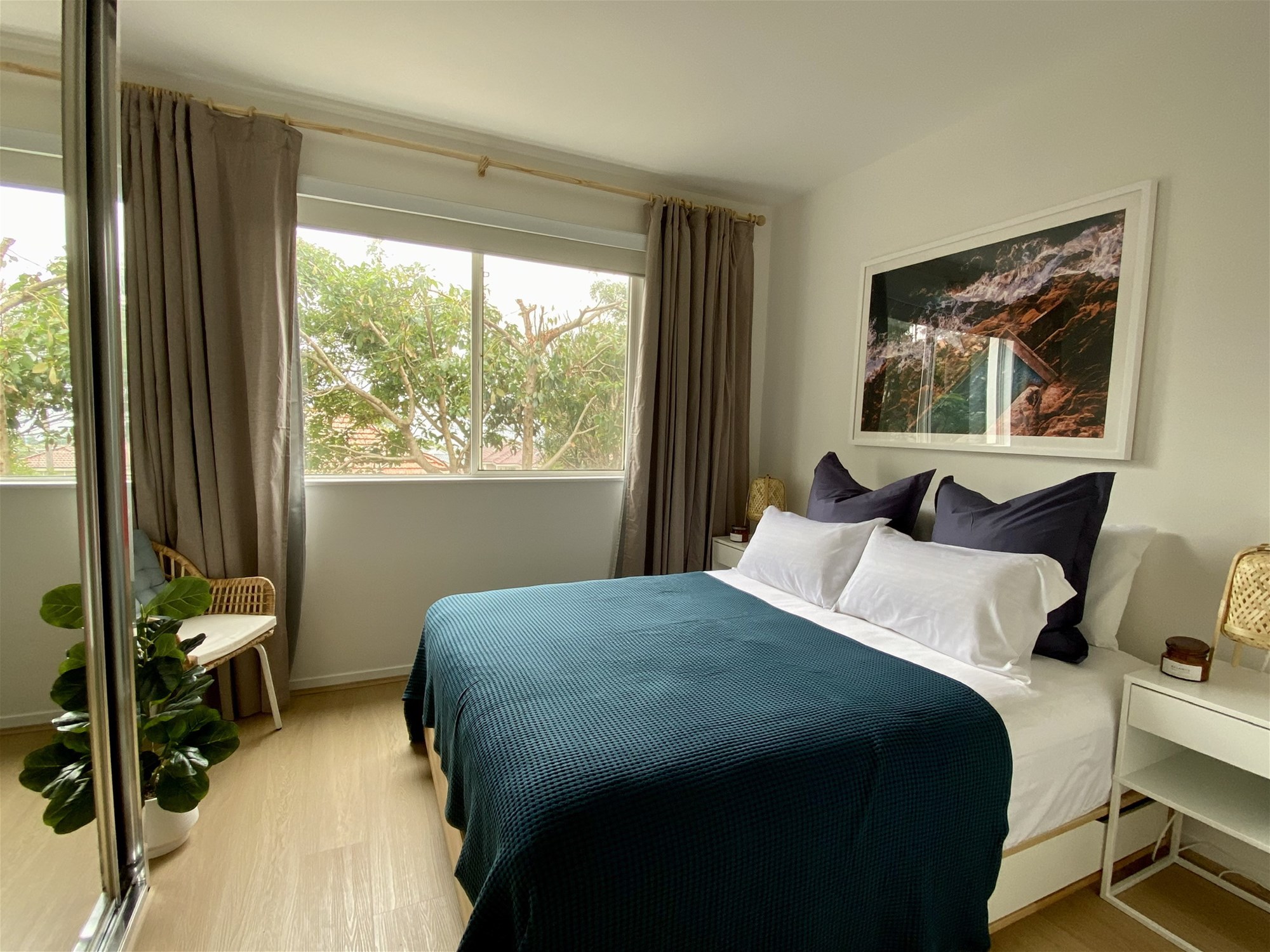 Fully Furnished, Newly Renovated – 5