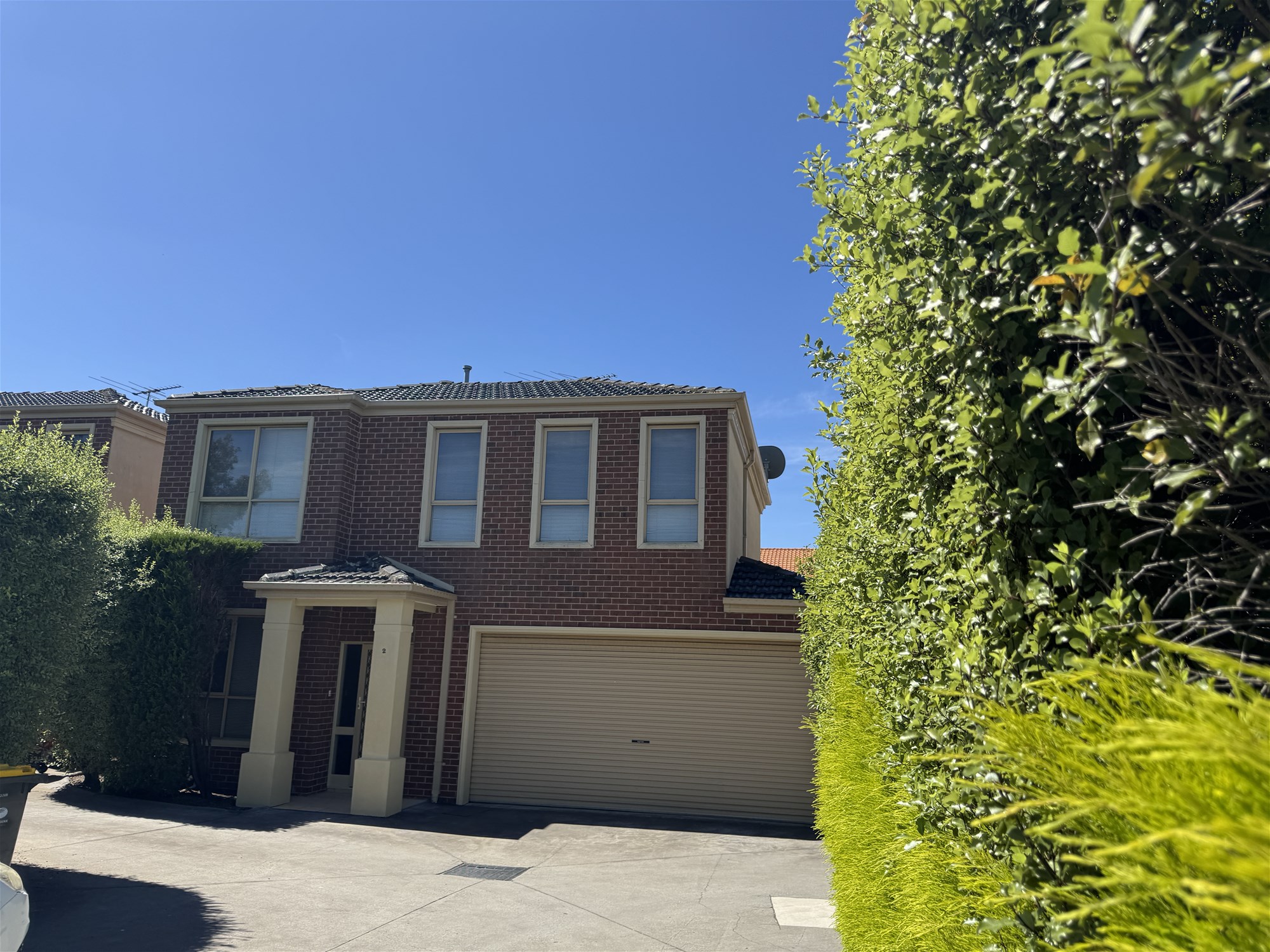 3 bedroom Townhouse For Lease  – SYDENHAM VIC 3037