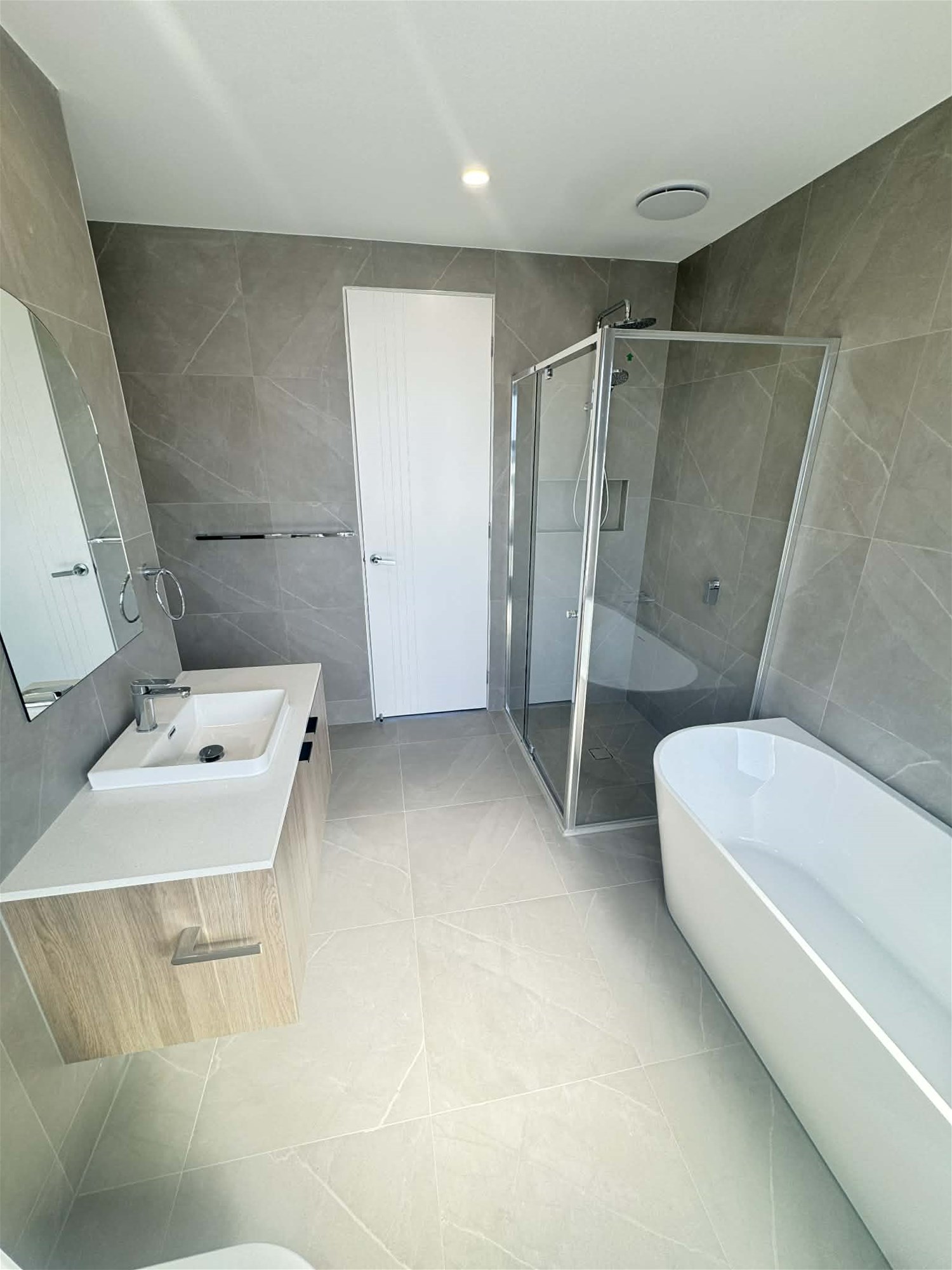 Brand New 3 Bedroom Home 10