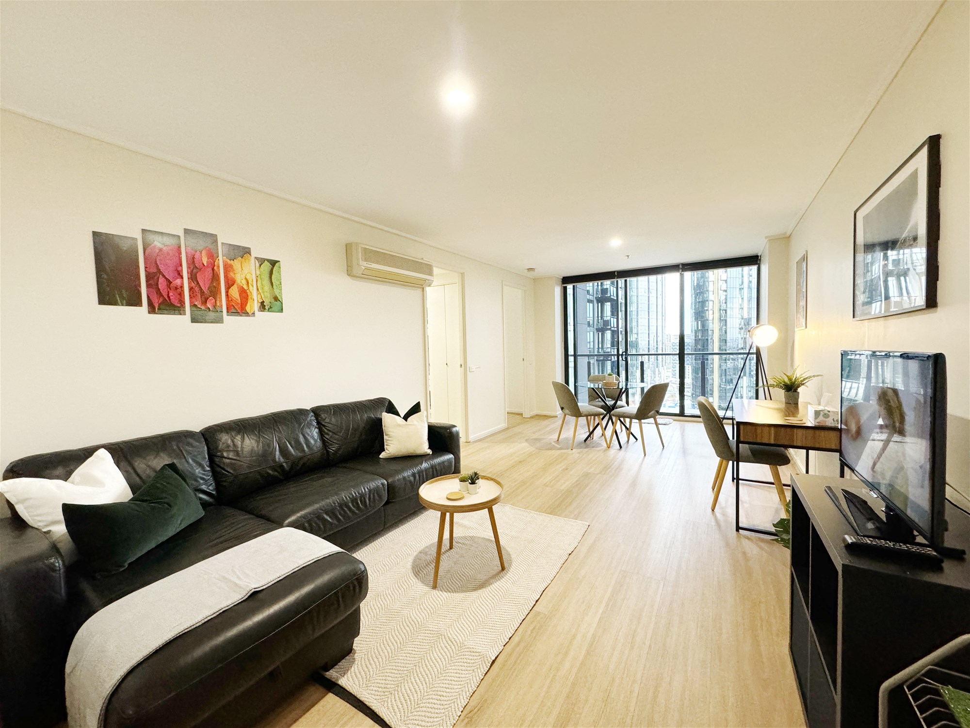 Fully Furnished 1 Bedroom Apartment in Southbank