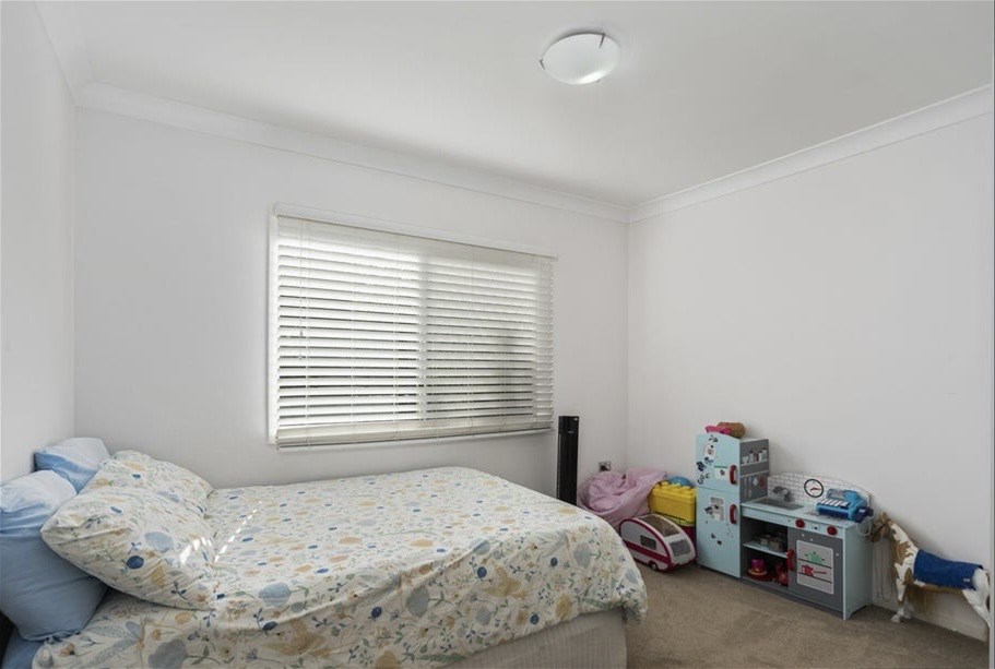 Rare Large Block Living in 4