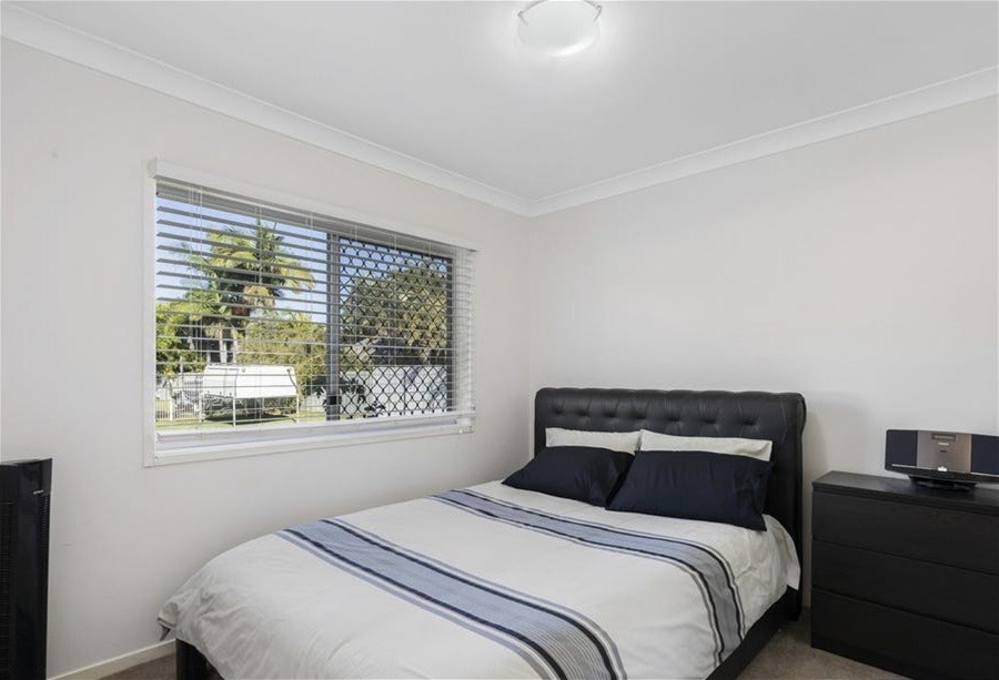 Rare Large Block Living in 12