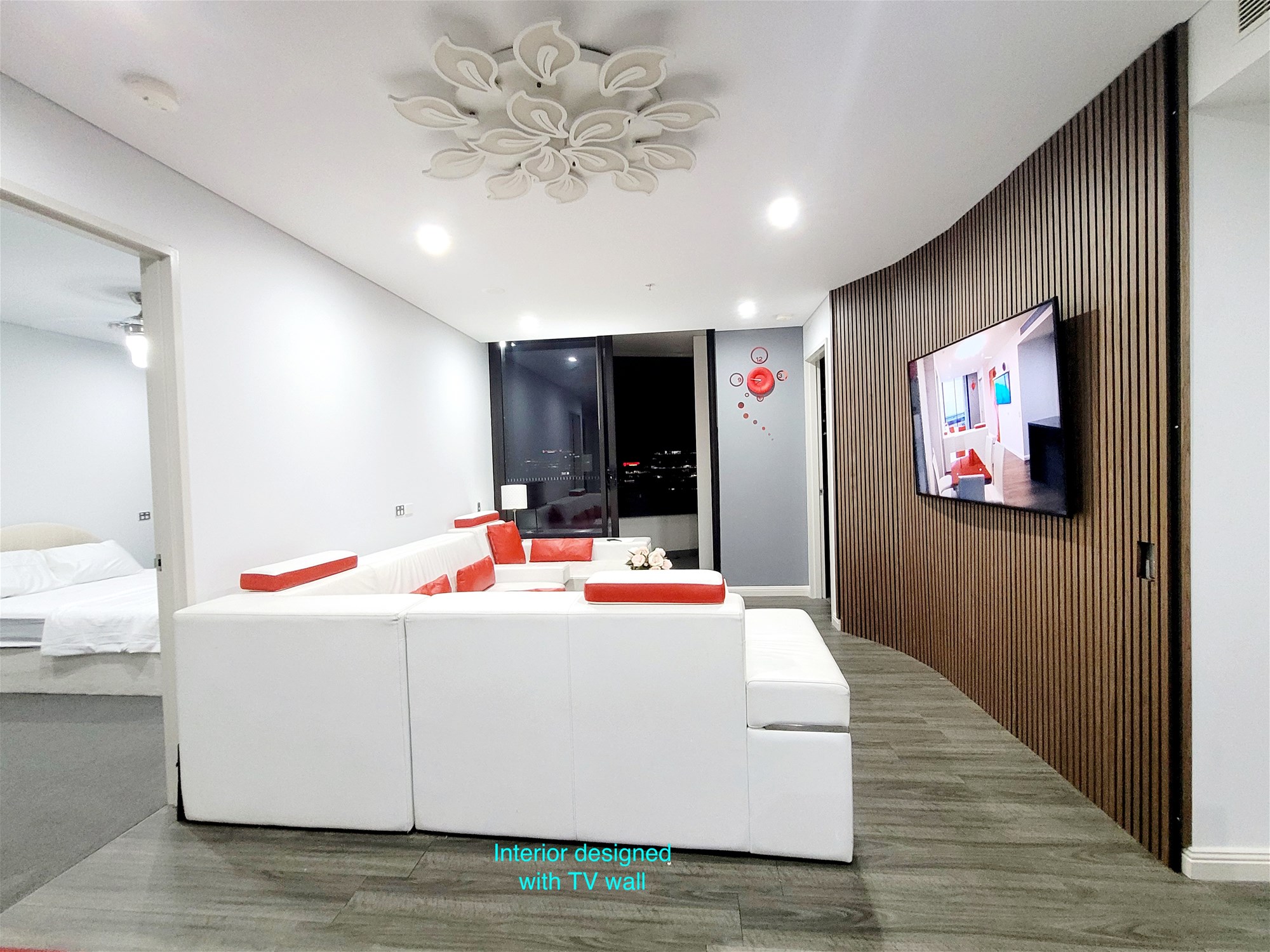 Furnished Luxury 2 Bed + 2