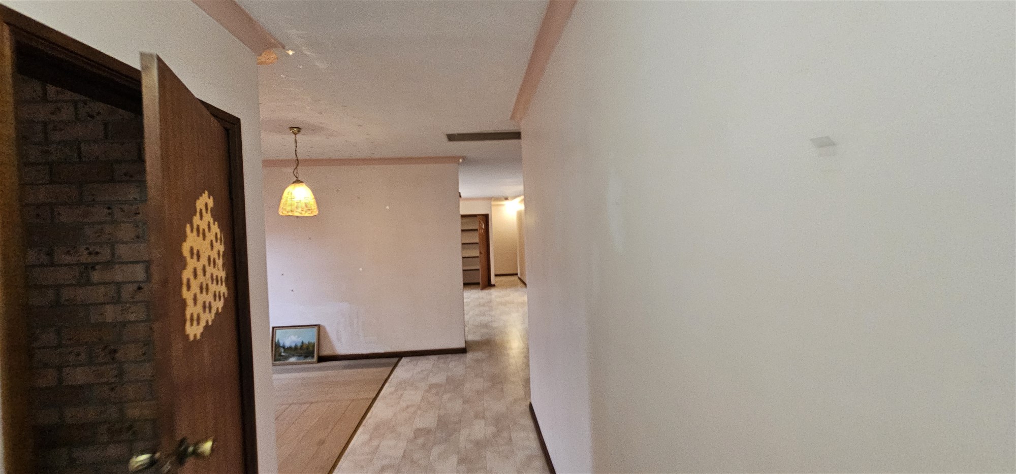 4 minutes walk to station, Quiet street, photo 8