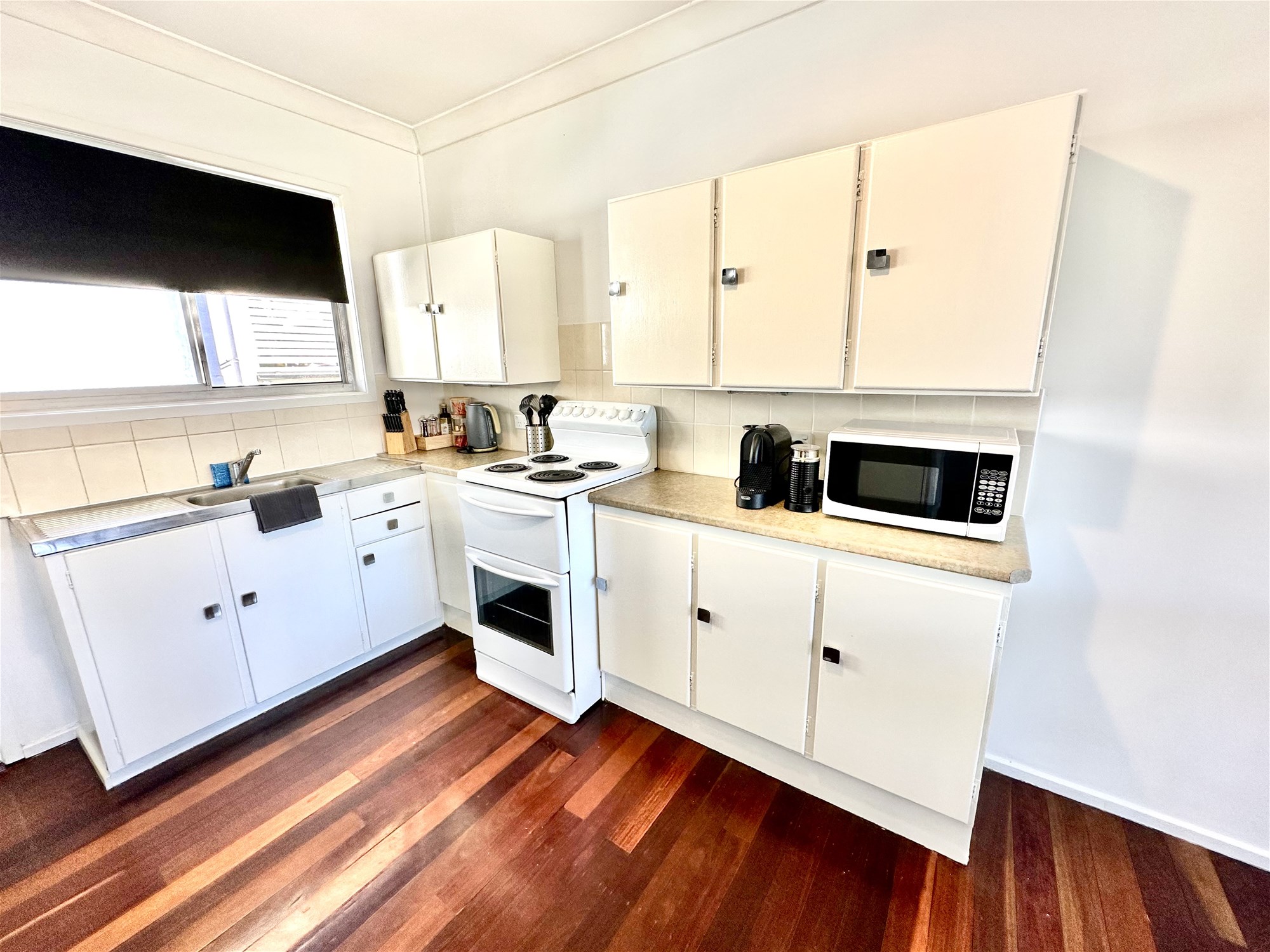 “Authentic Balmoral Character FURNISHED Apartment- Sunlit Timber Floors & Walk Everywhere Lifestyle”, photo 10