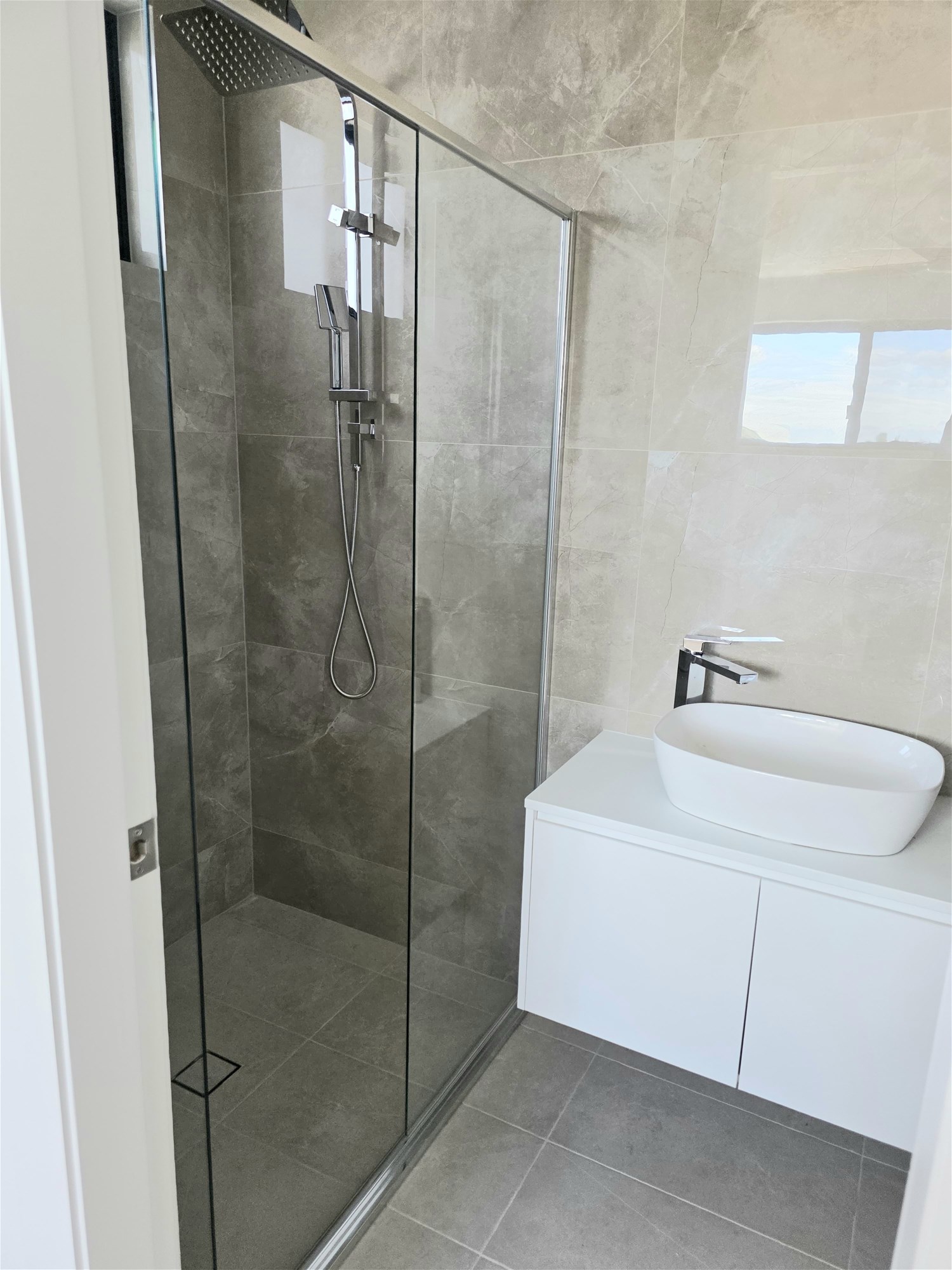 Single room with attached bathroom available for RENT …… $300+ per week., photo 12