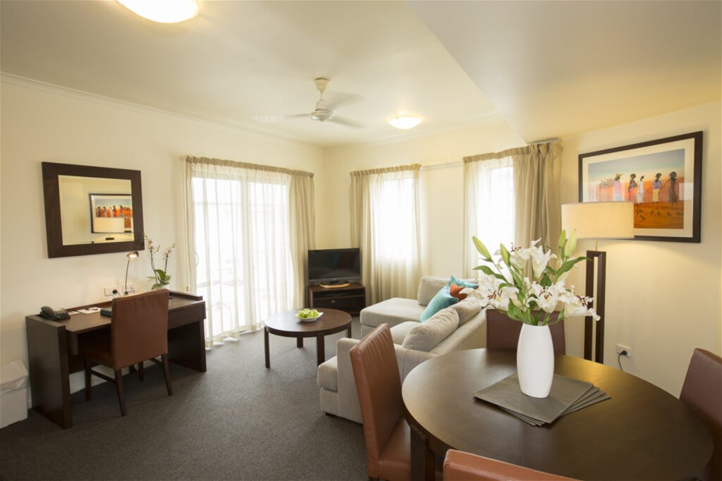 One-Bedroom Furnished Apartment – 6 Month Long Term Stays – Darwin CBD, photo 4