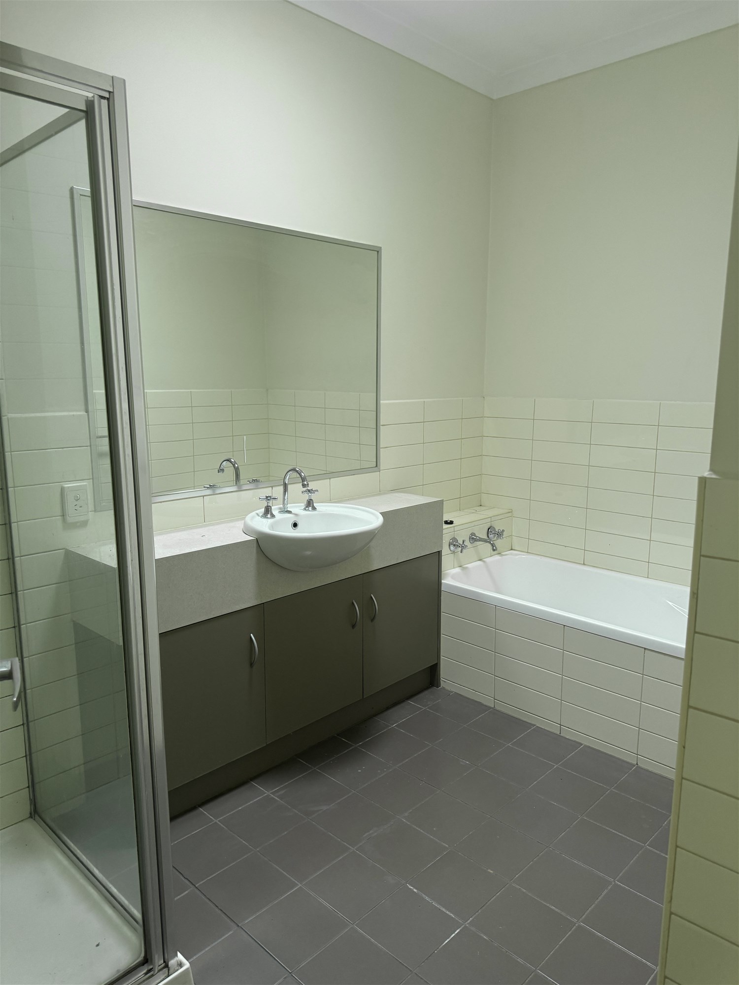 3 bedroom Townhouse For Lease  – SYDENHAM VIC 3037, photo 7