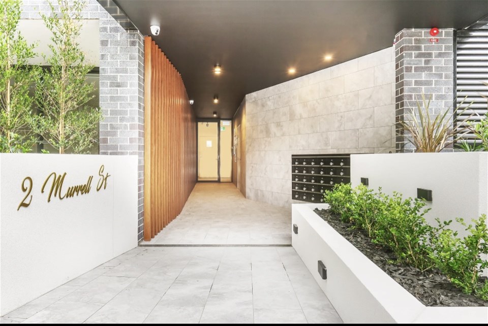 ‘SKY RESIDENCE’ – Modern Near New Apartment, photo 9