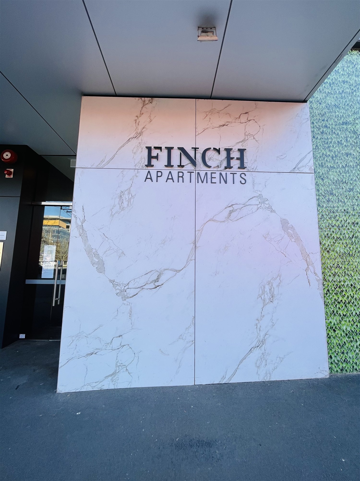 Modern One-Bedroom Apartment Opposite Monash University Caulfield Campus!, photo 2