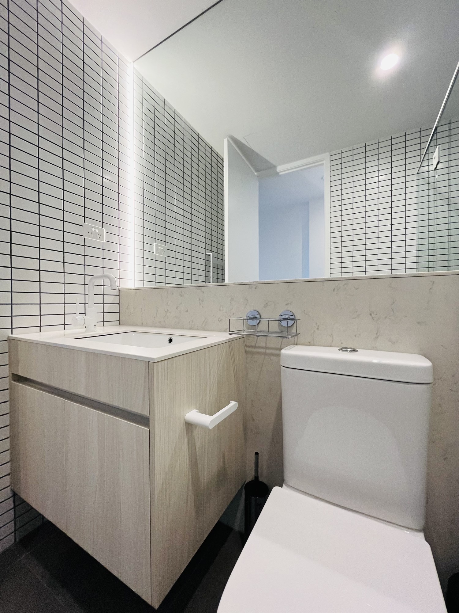 Modern One-Bedroom Apartment Opposite Monash University Caulfield Campus!, photo 10
