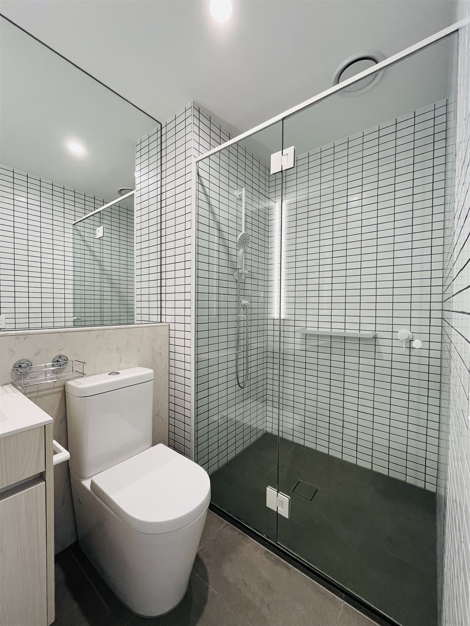 Modern One-Bedroom Apartment Opposite Monash University Caulfield Campus!, photo 11