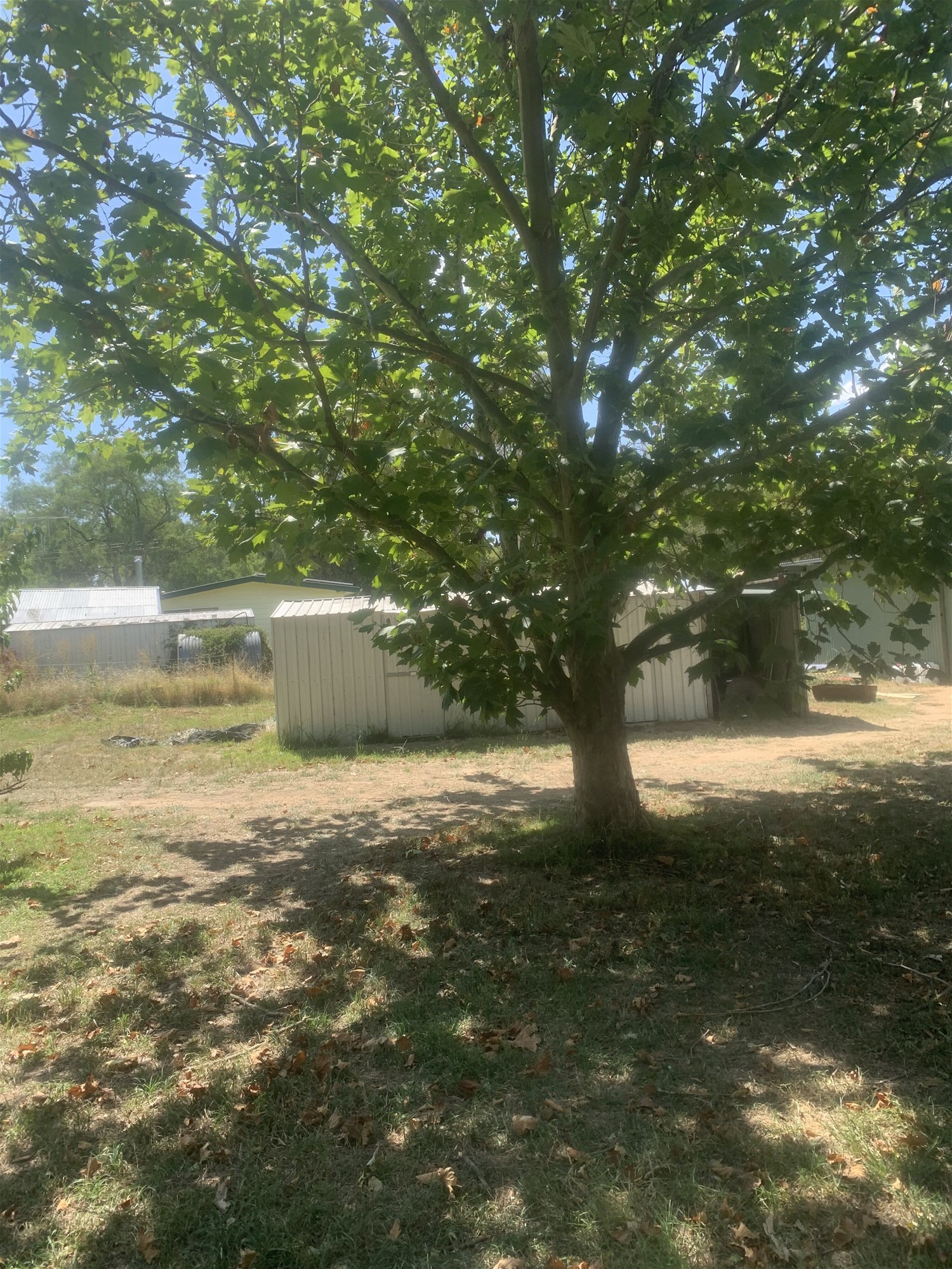 2 Bedroom house on large 5