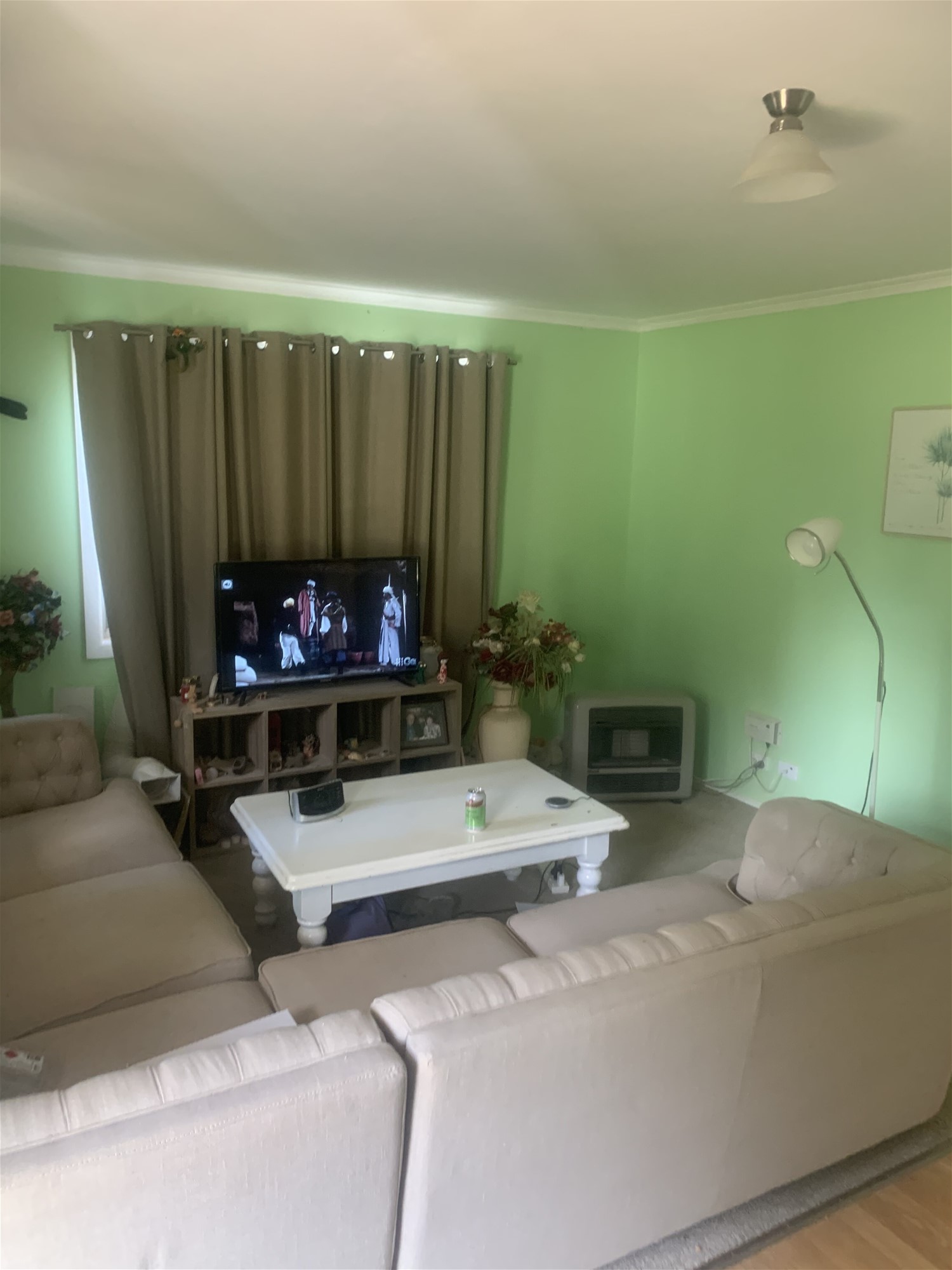 2 Bedroom house on large 7
