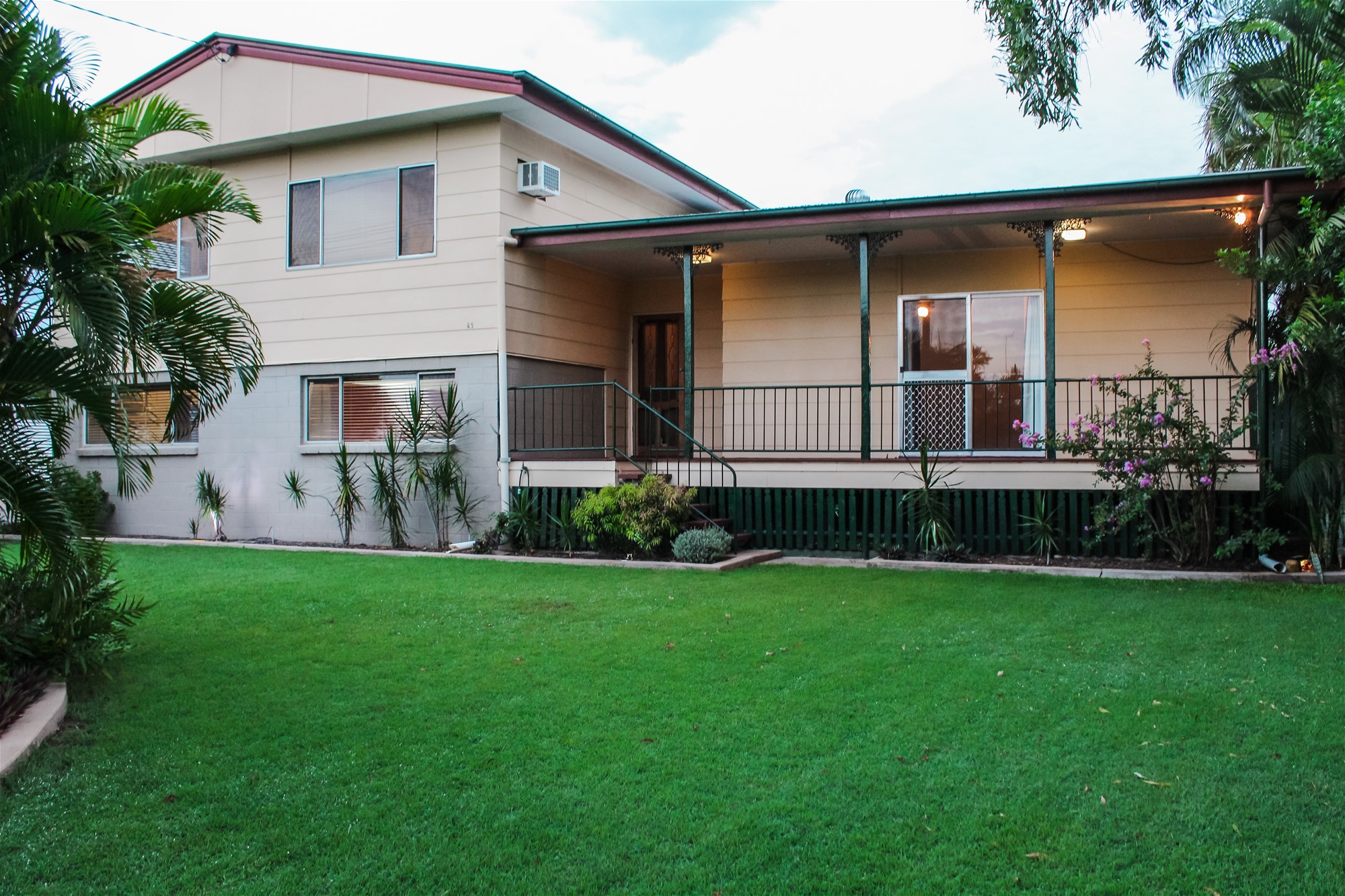 5 BEDROOM HOME WITH THE LOT