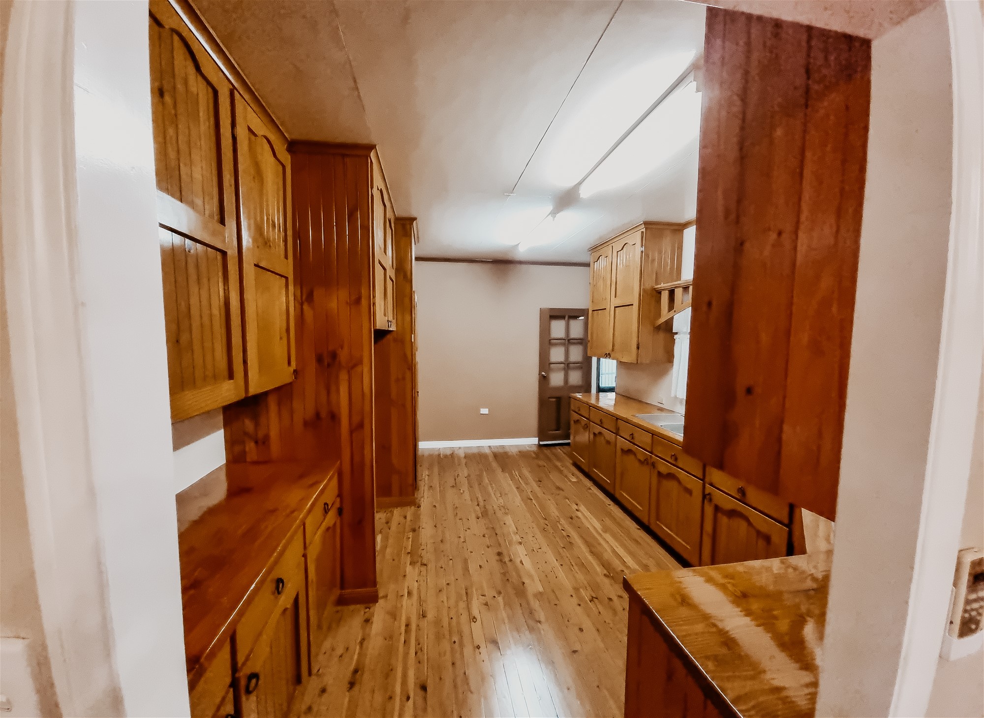 5 BEDROOM HOME WITH THE 4