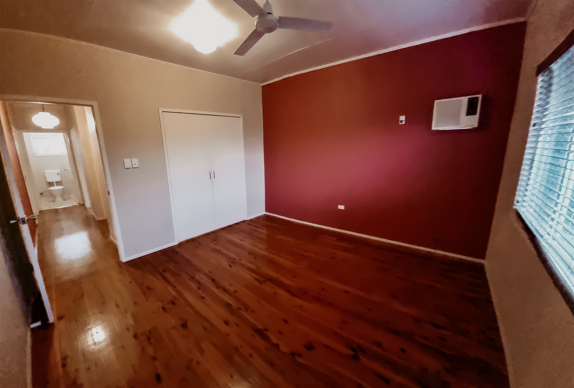 5 BEDROOM HOME WITH THE 8