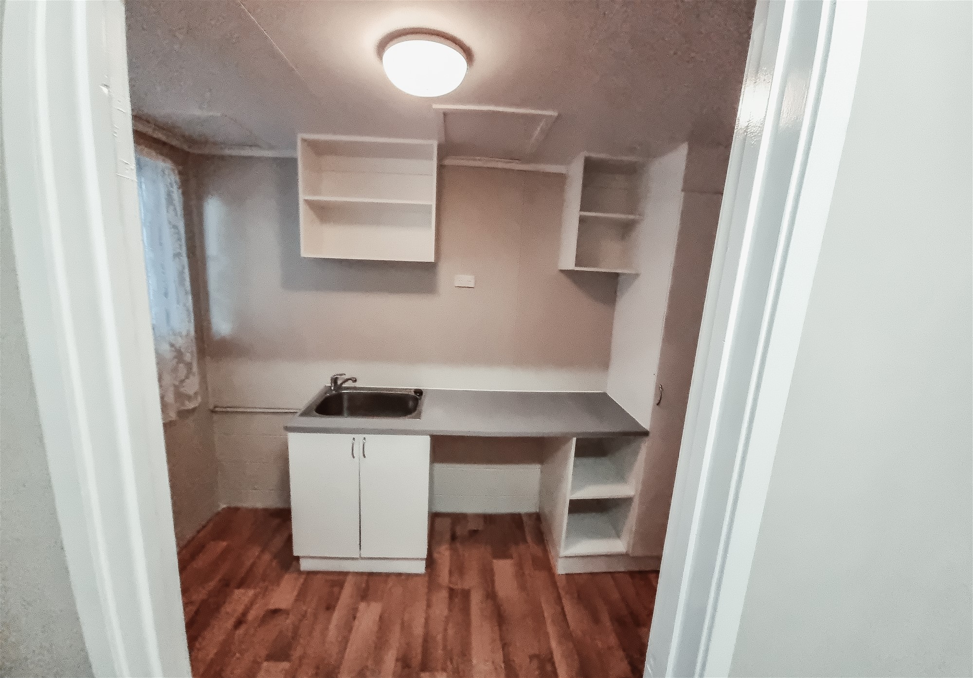 5 BEDROOM HOME WITH THE 14