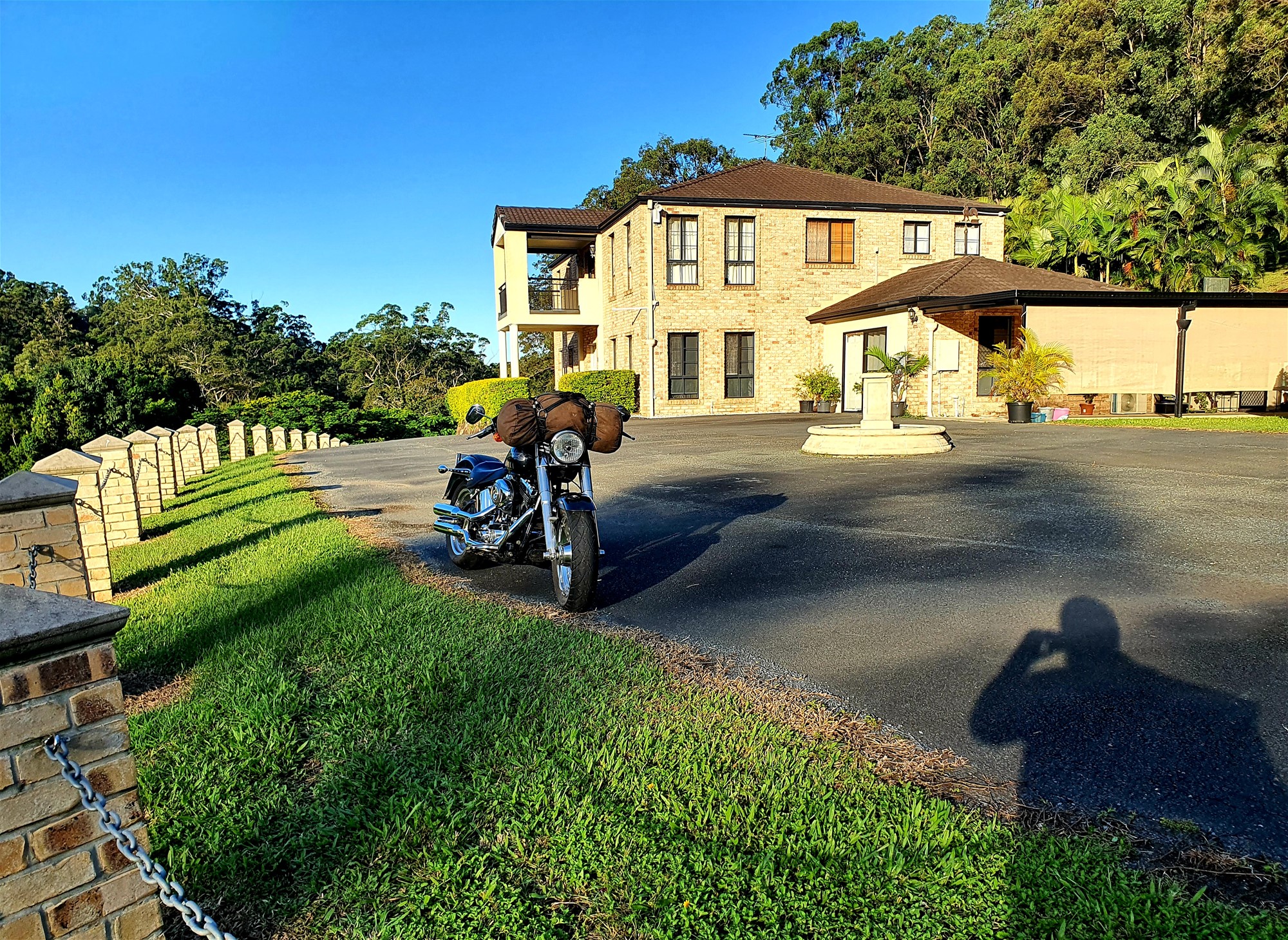 LUXURIOUS LARGE HOME ON 10 14