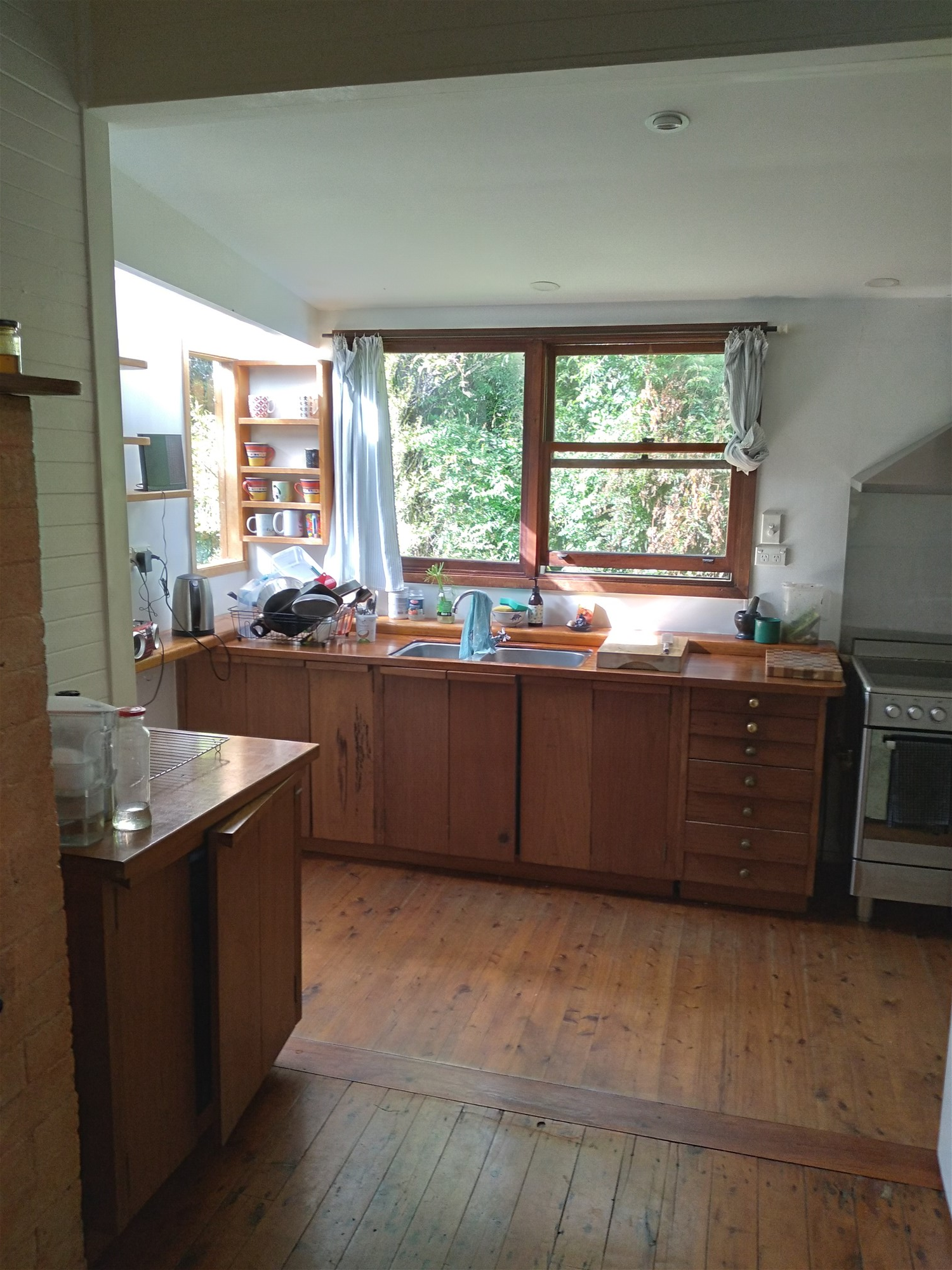 Charming Mountain Cottage 12