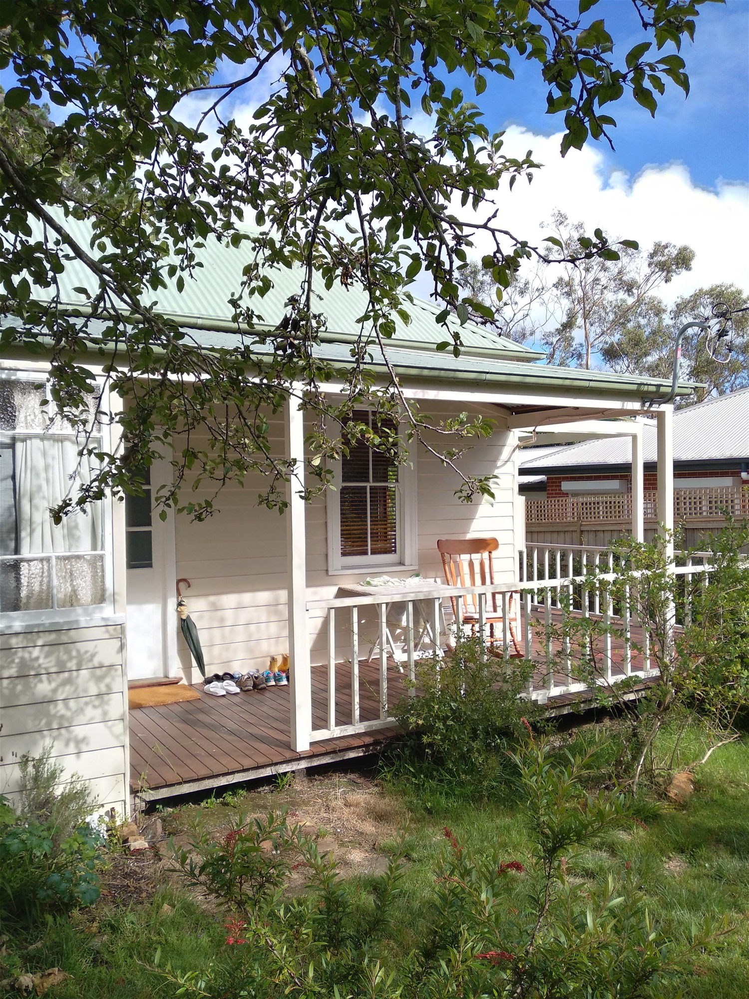 Charming Mountain Cottage 3