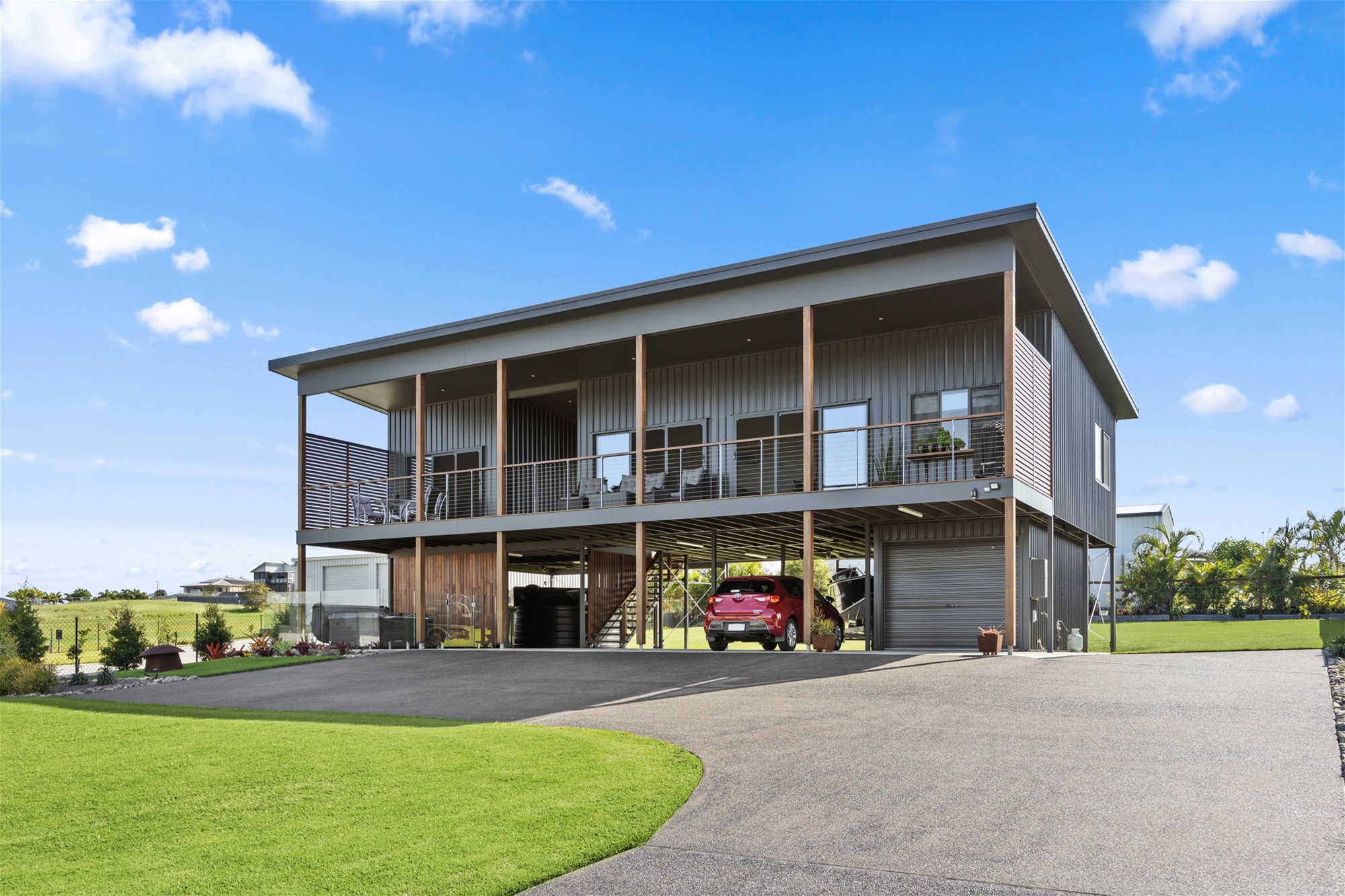 MODERN DESIGNER HOME WITH VIEWS 1