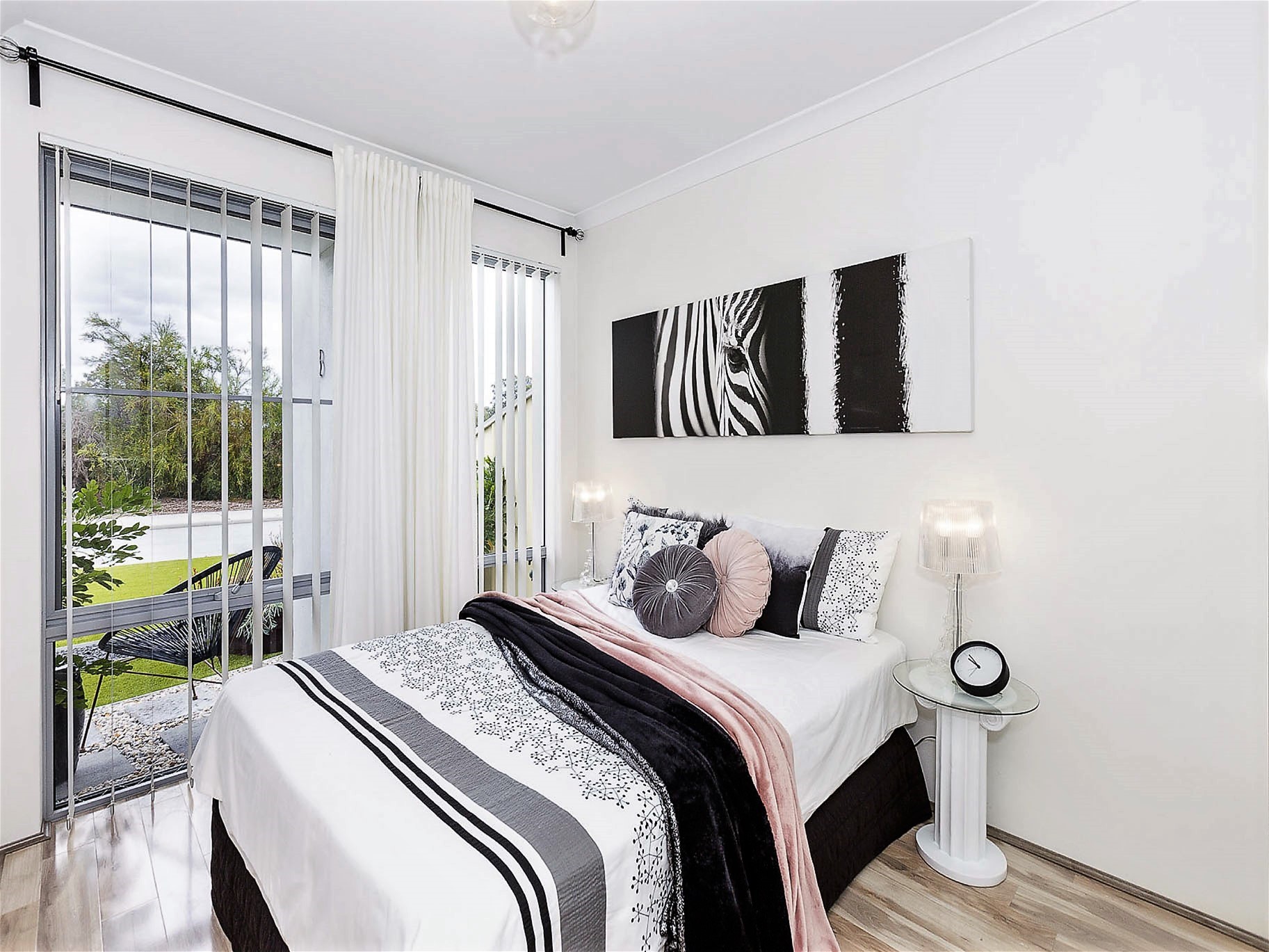 Couples Retreat in Corimbia Estate 29