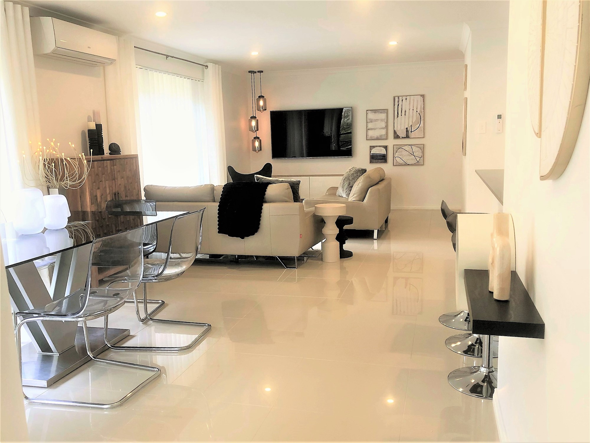 Couples Retreat in Corimbia Estate 9