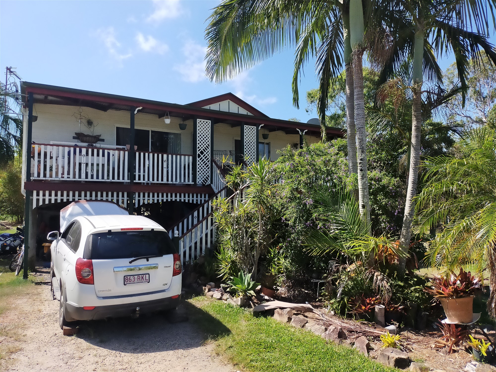 4 acres and Home close 5
