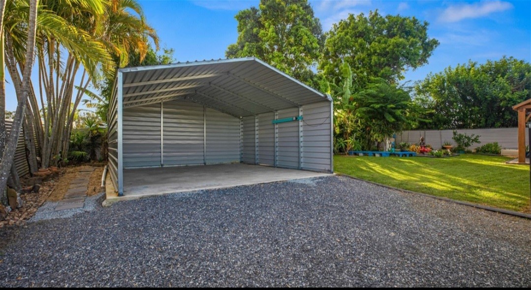 House By The Cove 17