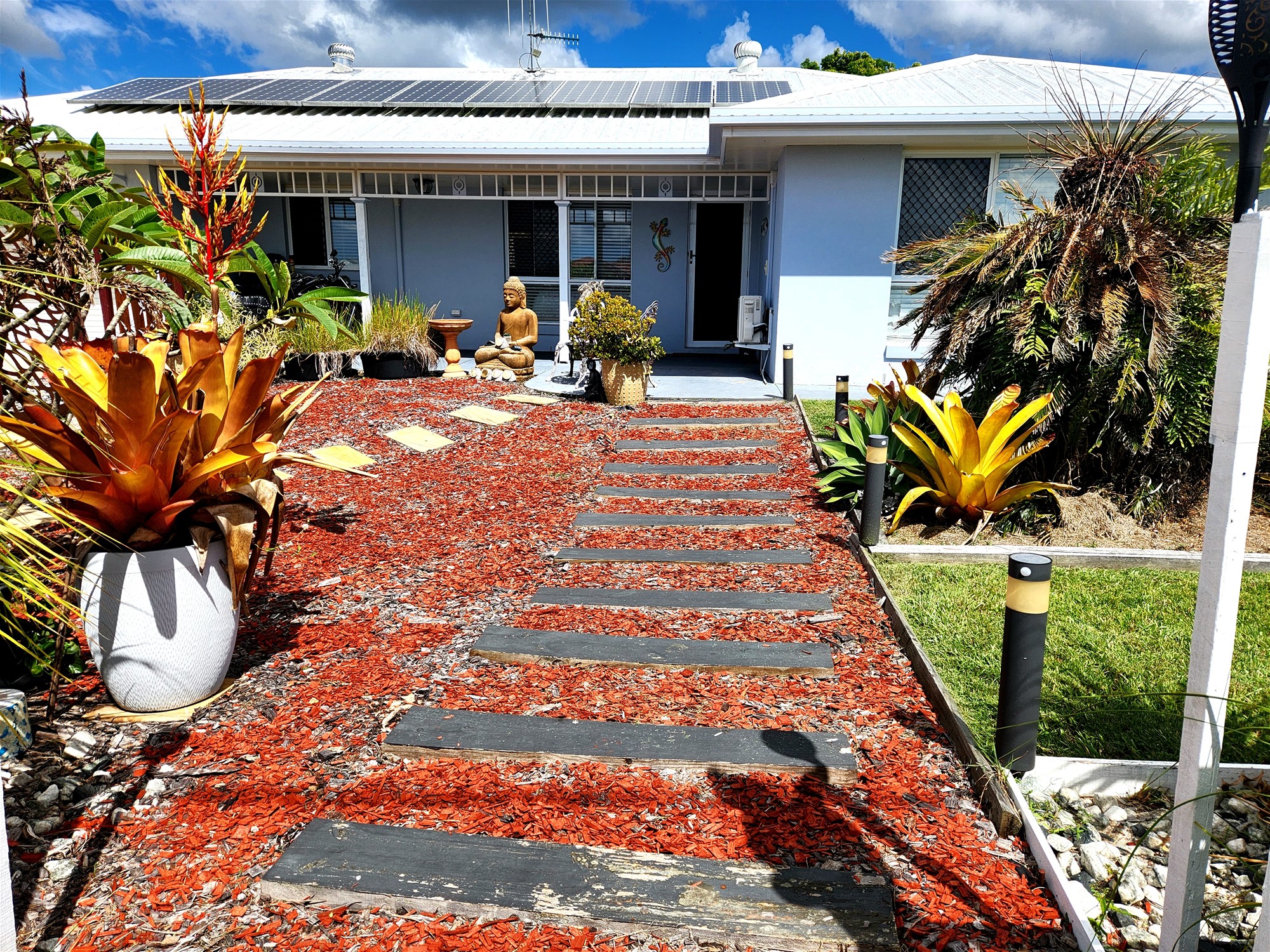 House By The Cove 19
