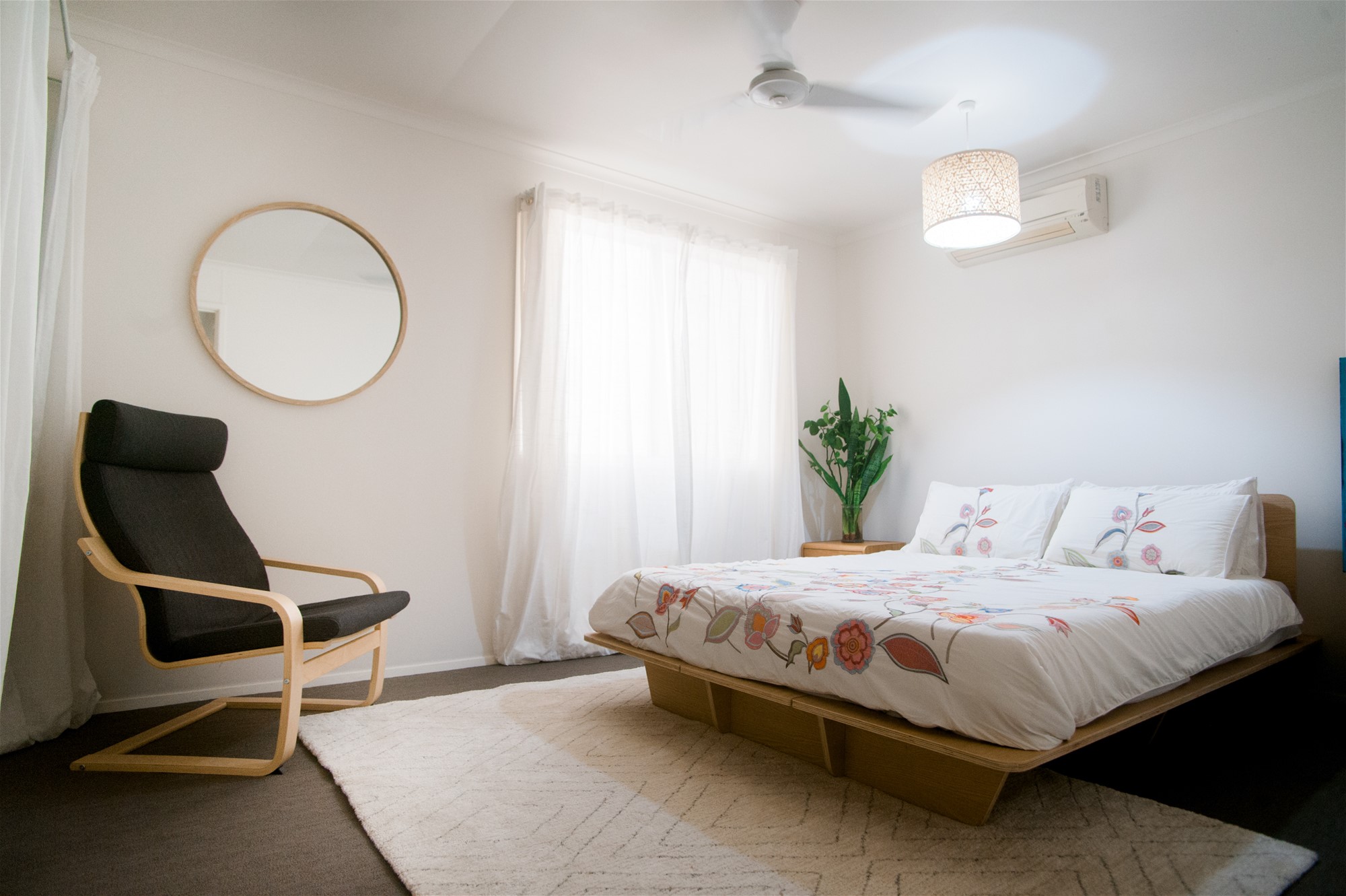 Home & Income on Stunning 15