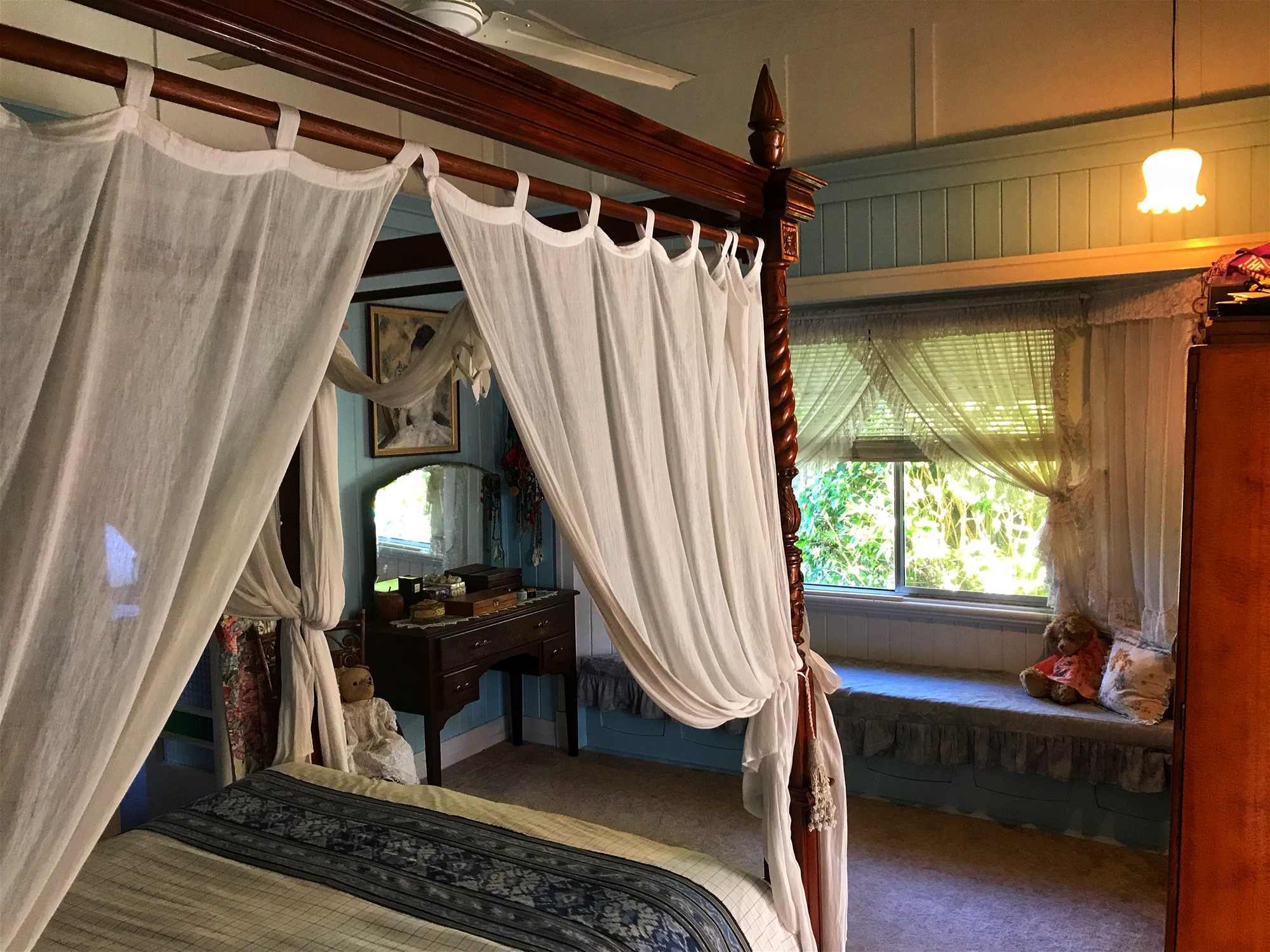 ‘Park and Rest’ Character Home- 6