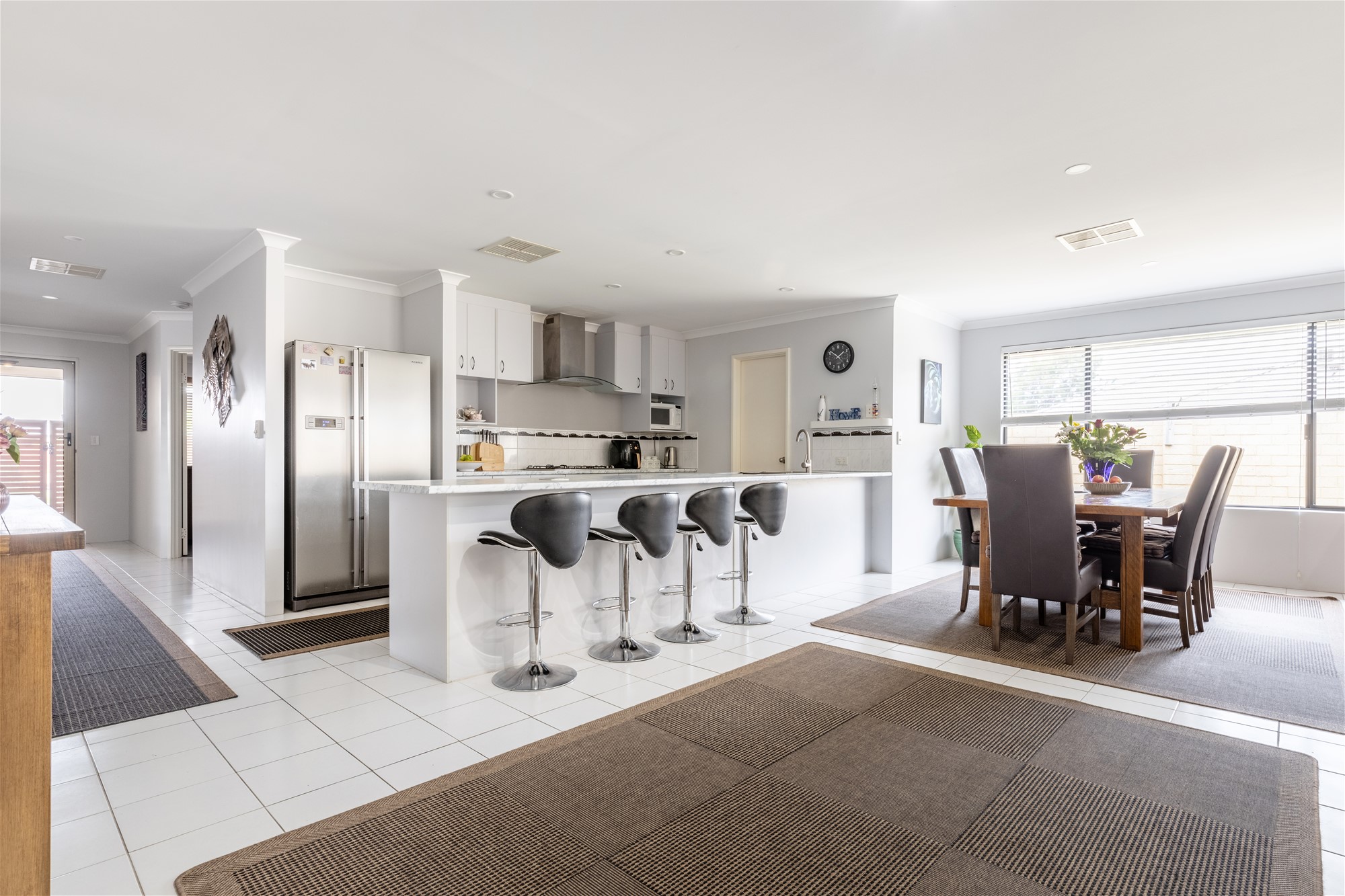 UNDER OFFER 3