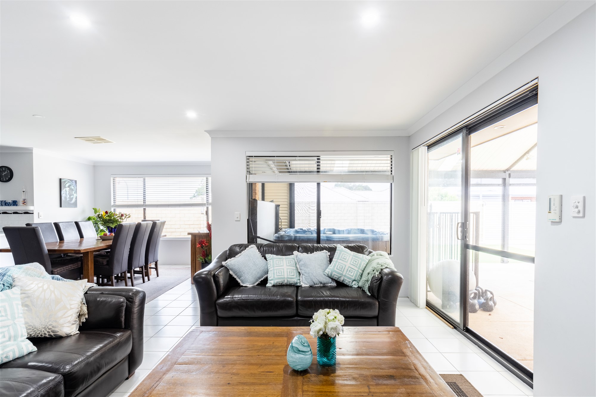 UNDER OFFER 8