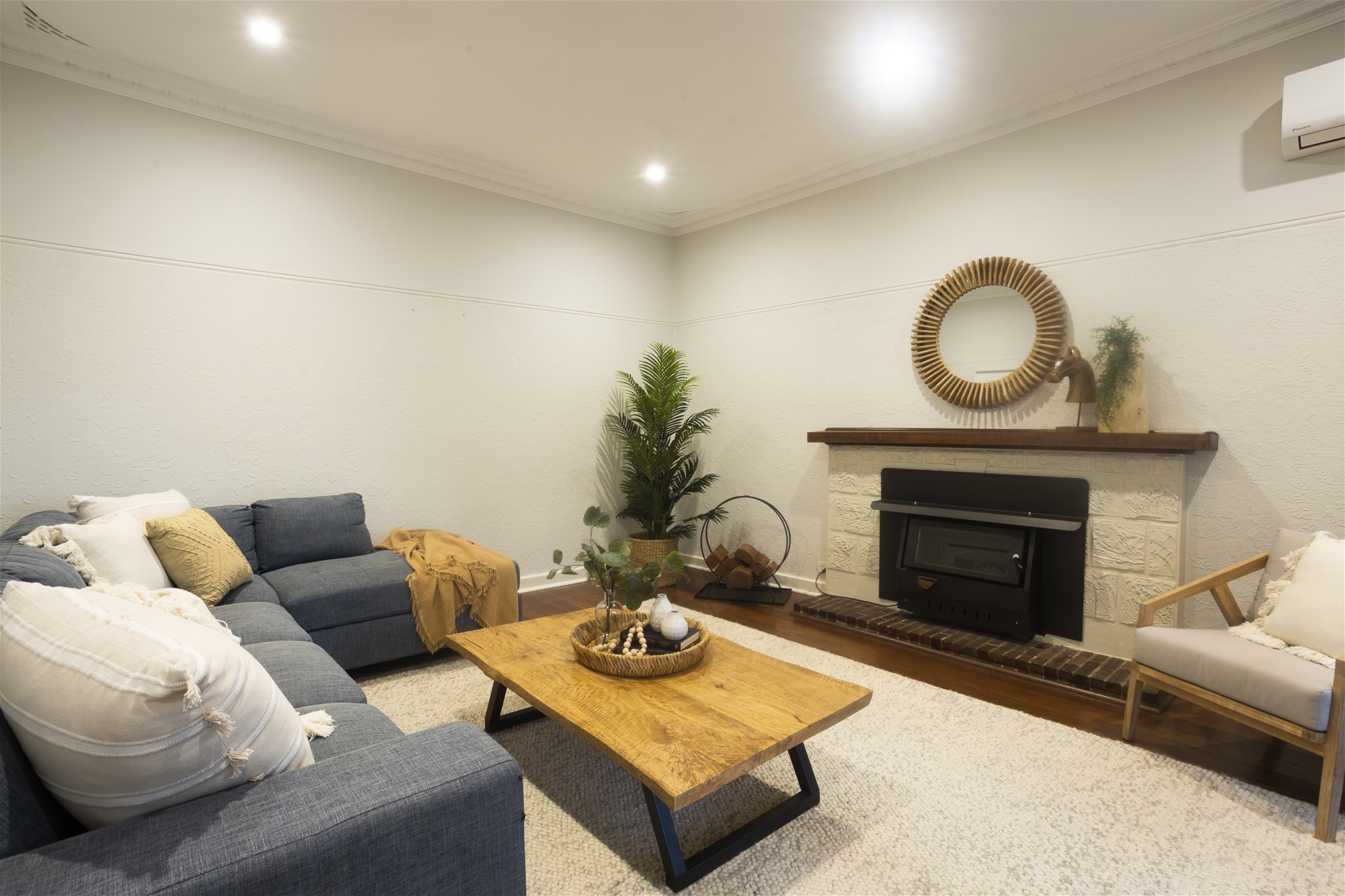 Delightful Family Home with Development 7