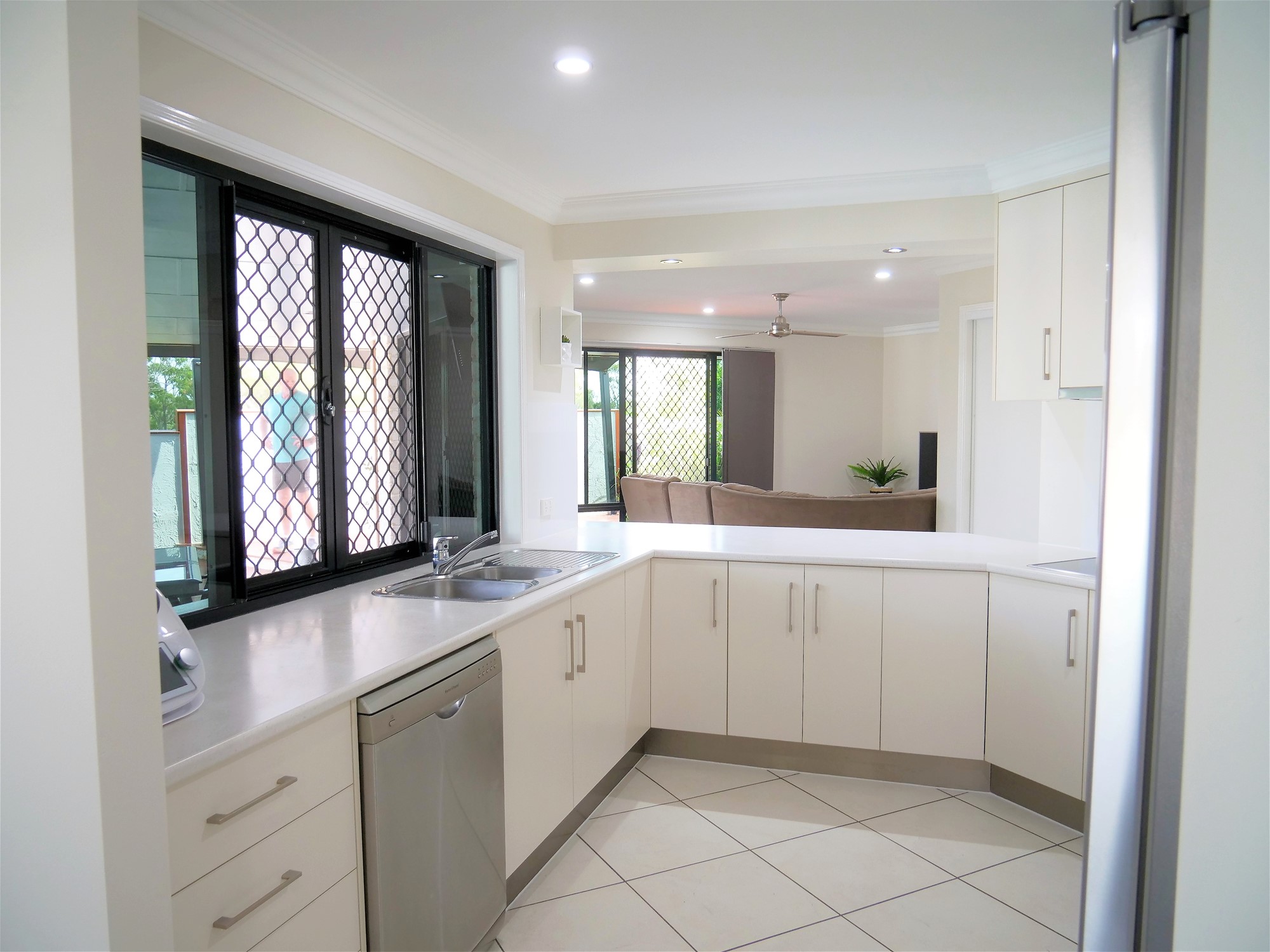 Immaculate Family Home with Inground 4
