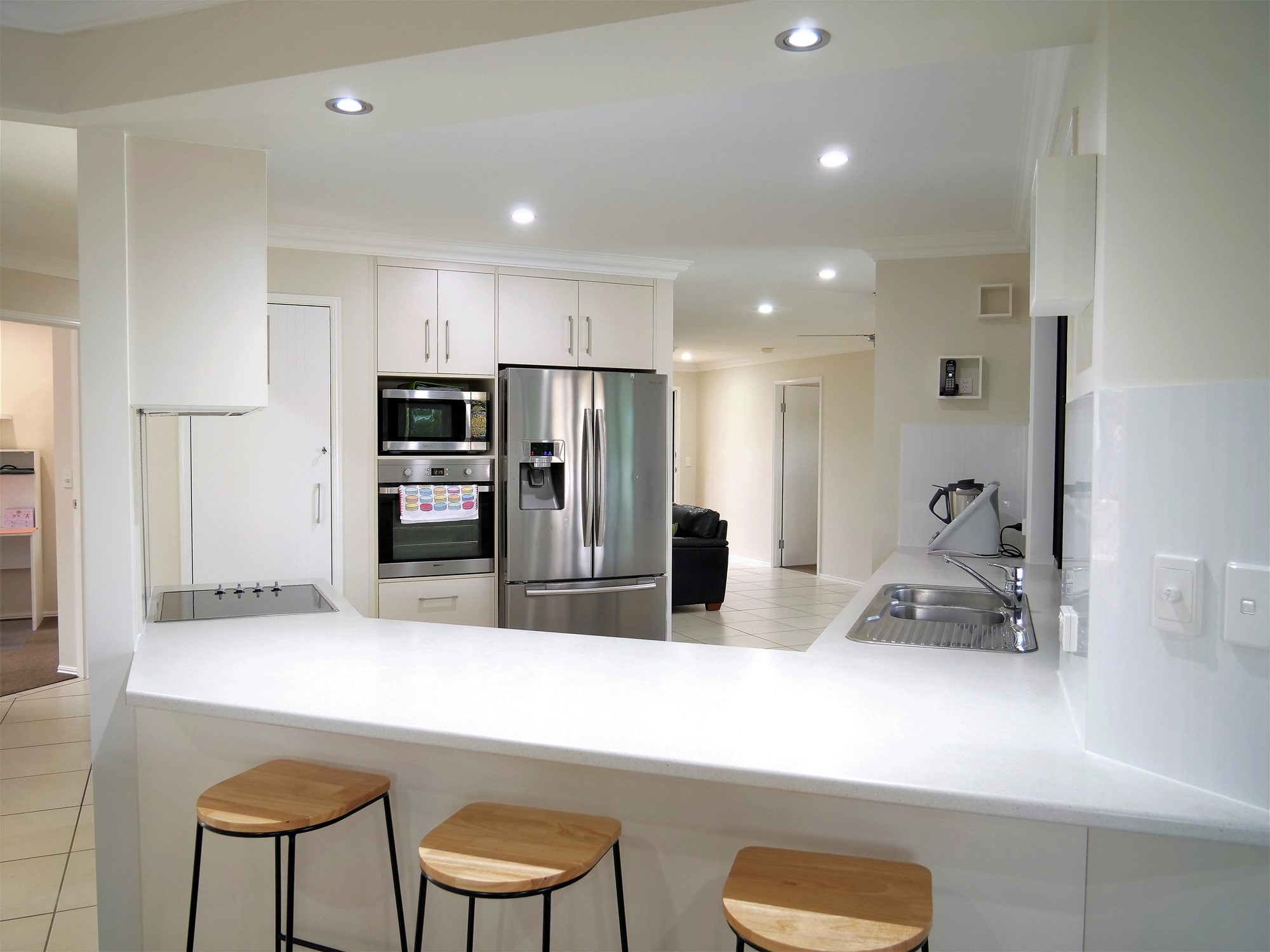 Immaculate Family Home with Inground 3